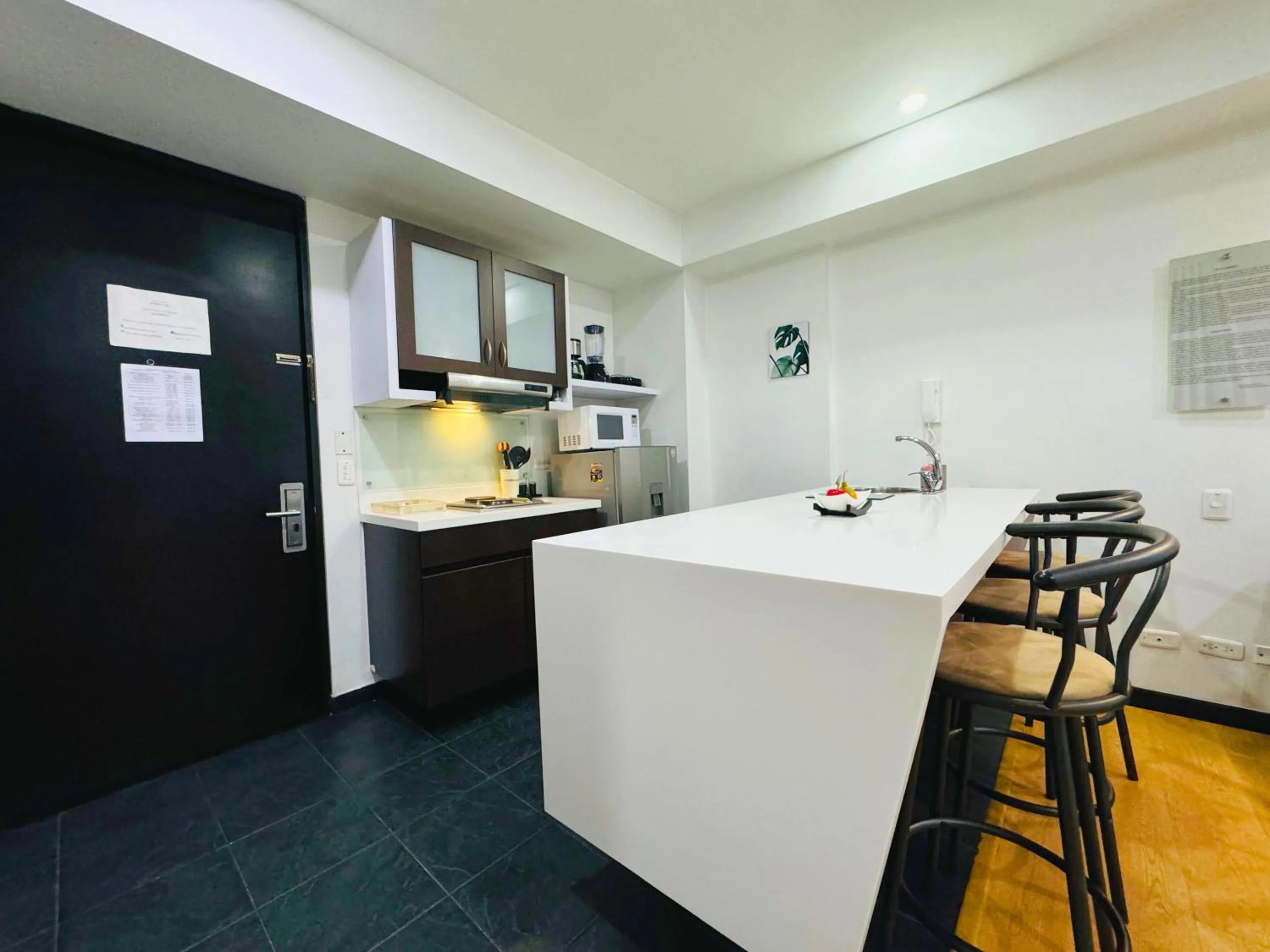 Kitchen or kitchenette in Aparta Suite Continental Bogotá