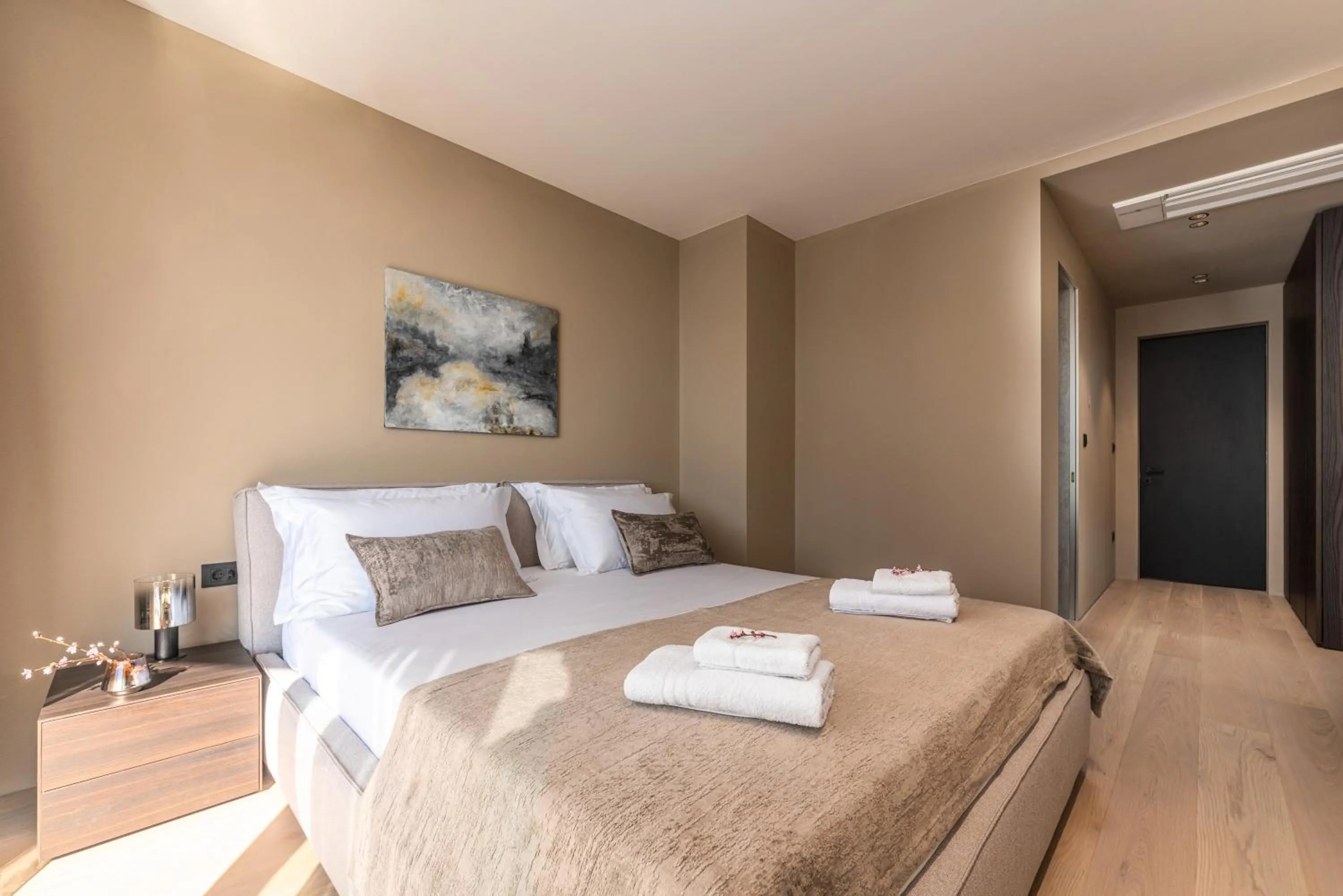 Bed in Luxury Villa Aruna