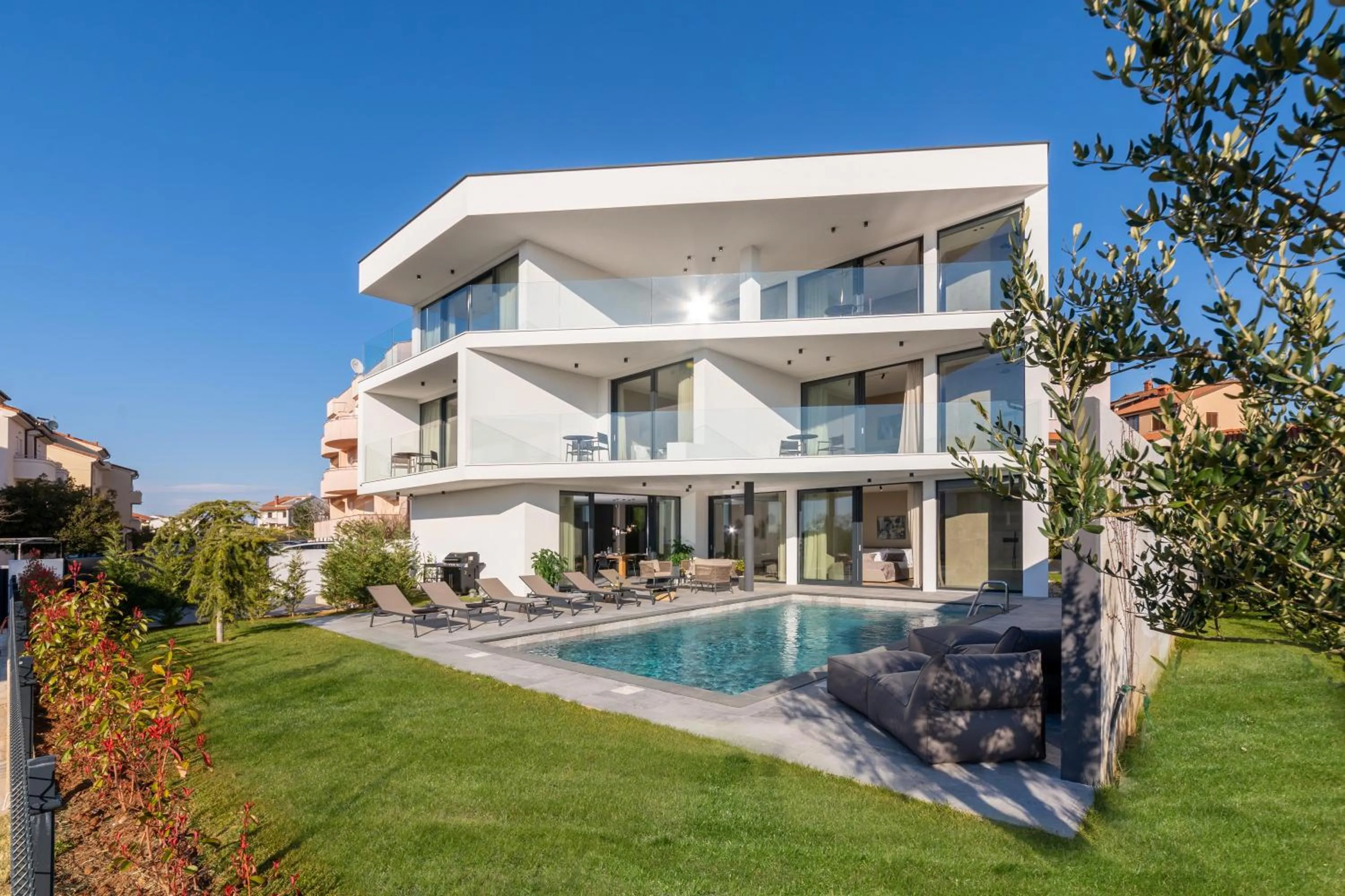 Property building in Luxury Villa Aruna