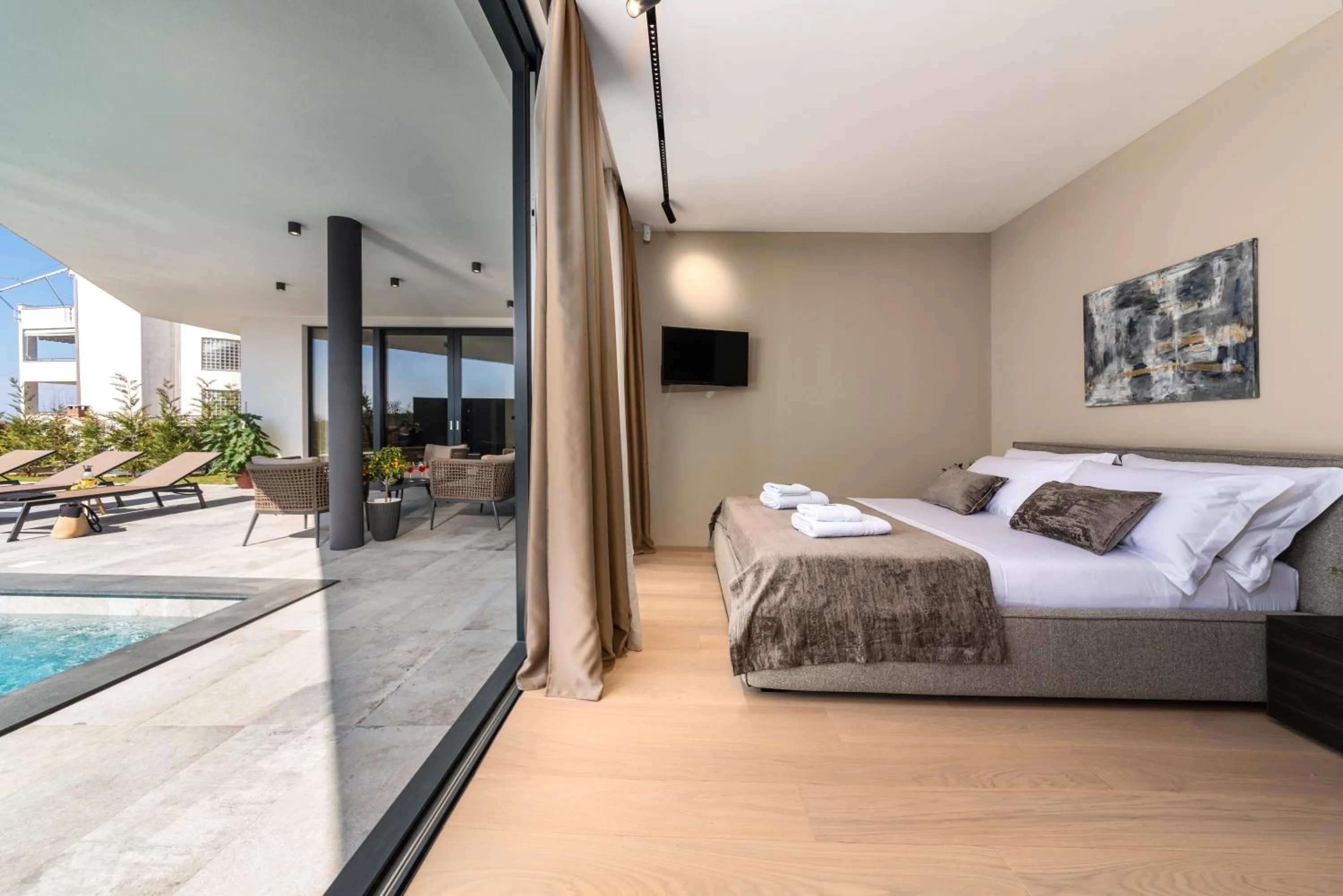 Photo of the whole room, Bed in Luxury Villa Aruna