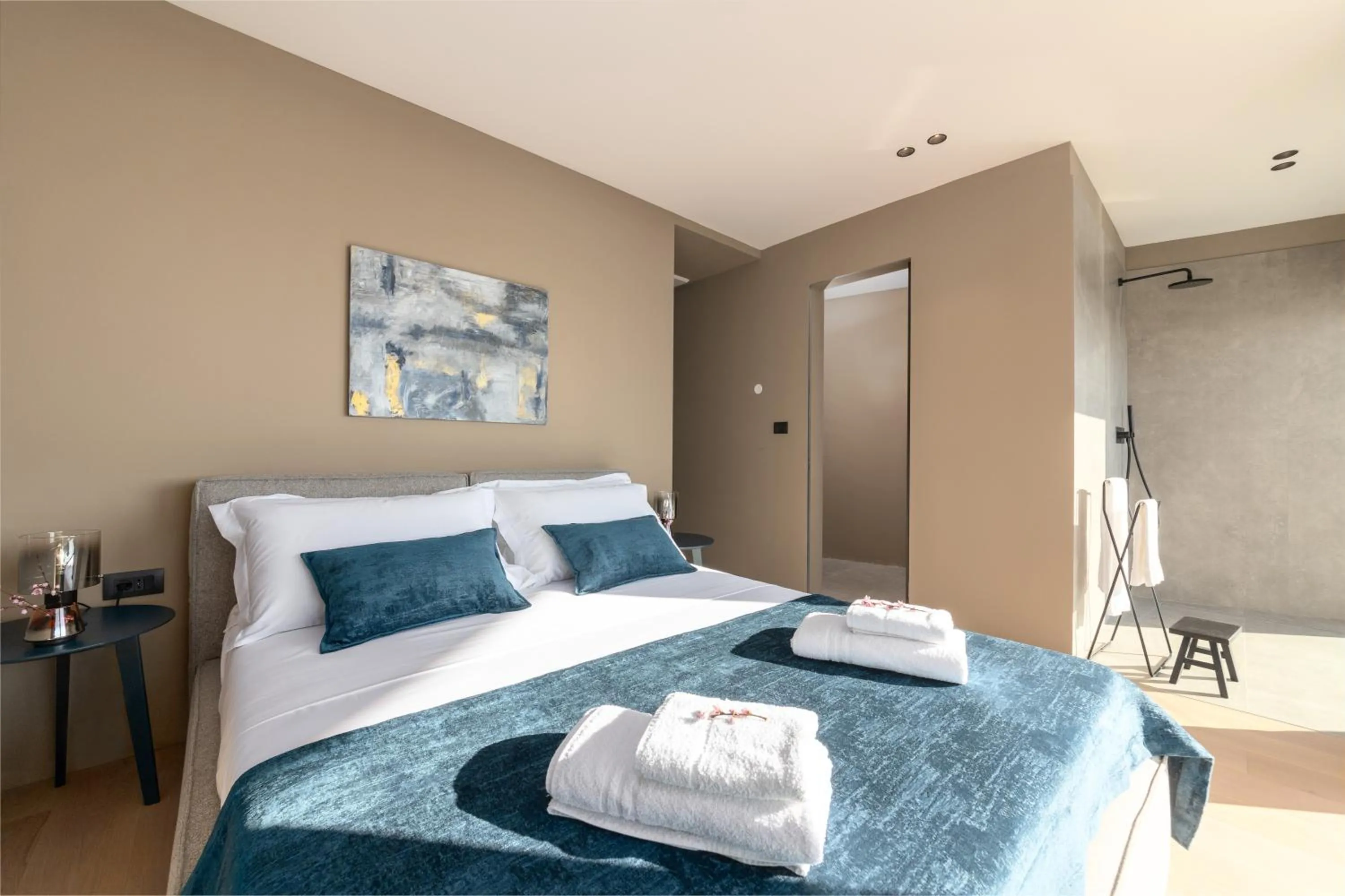 Bed in Luxury Villa Aruna