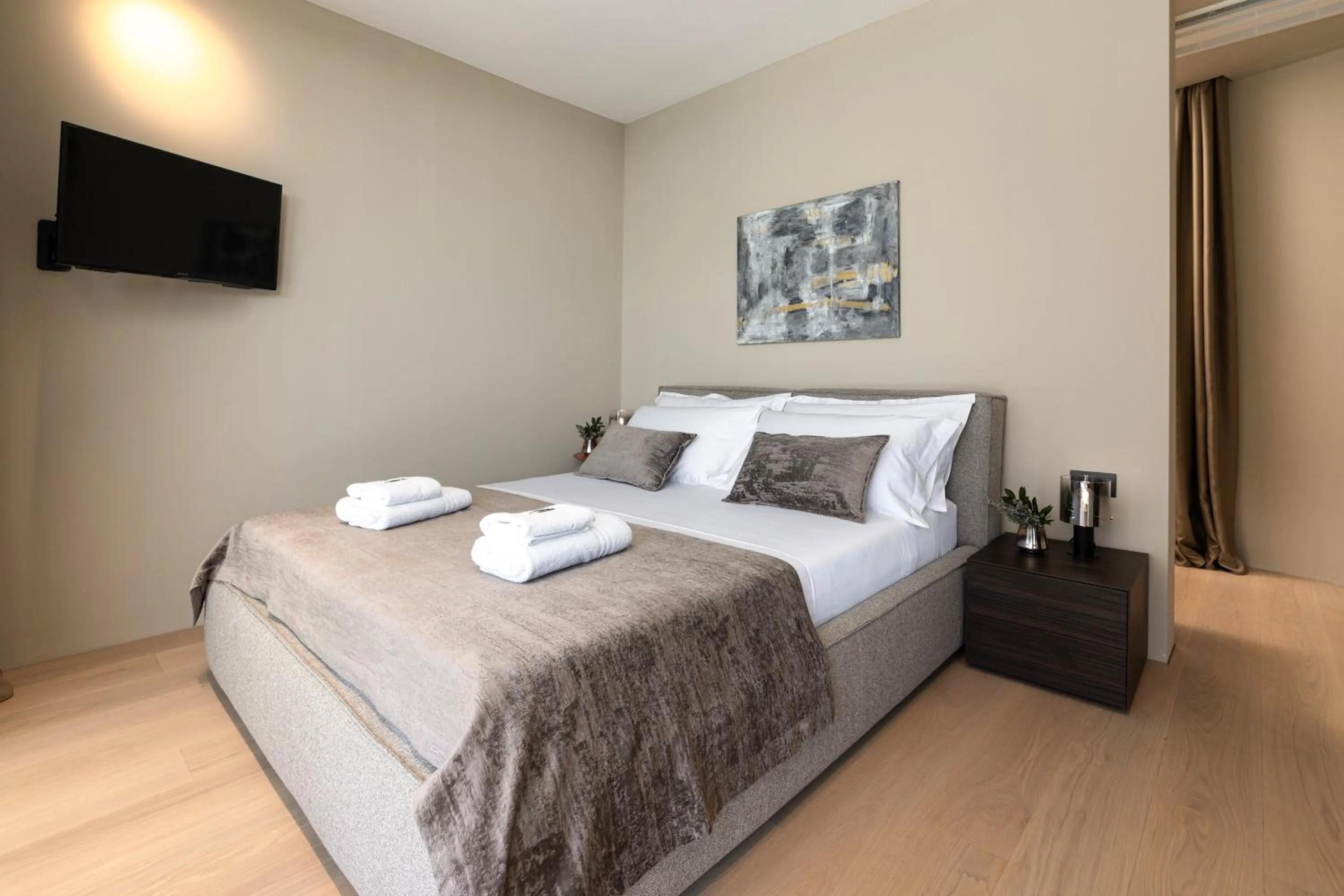 Bed in Luxury Villa Aruna