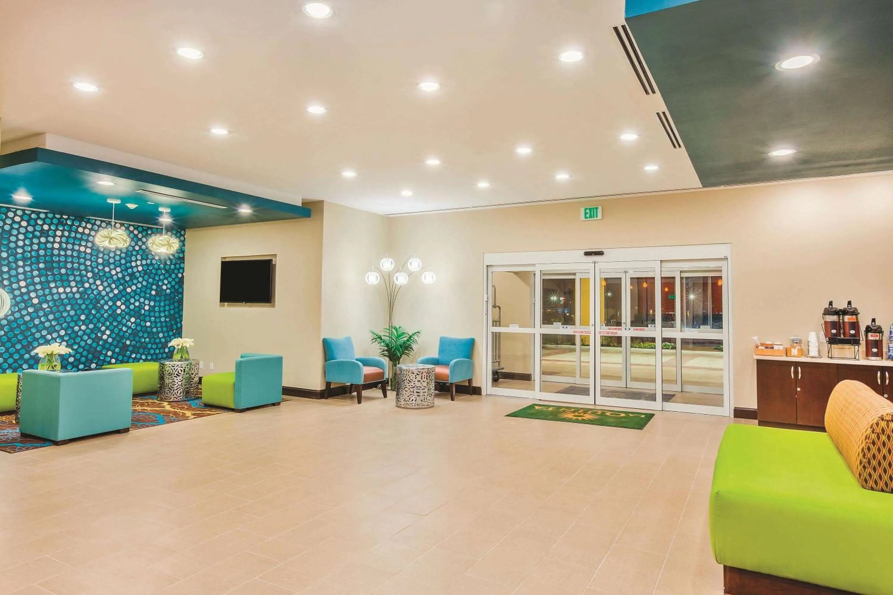 Lobby or reception in La Quinta by Wyndham Cotulla