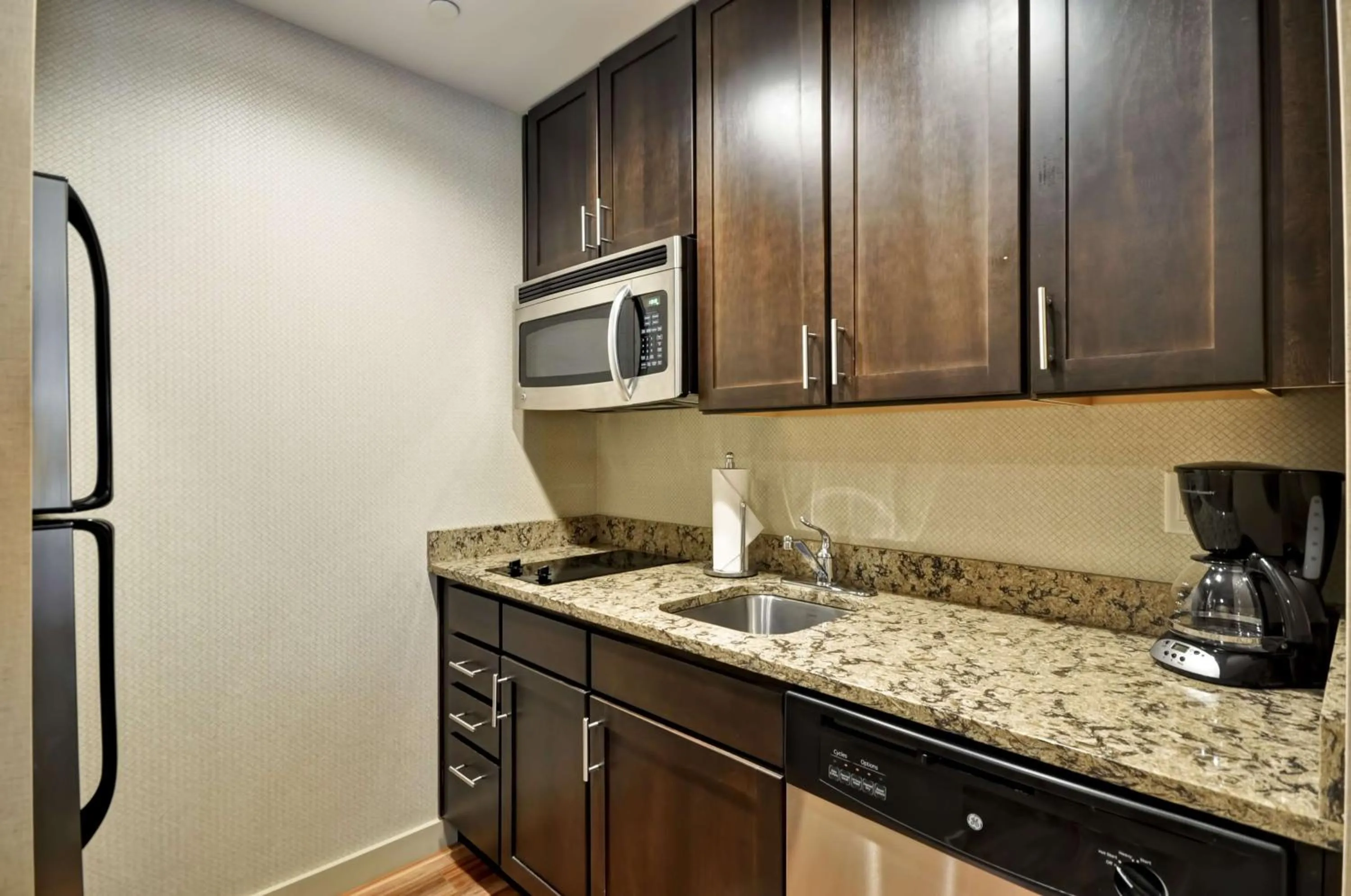 Kitchen or kitchenette in Homewood Suites by Hilton Hartford / Southington CT