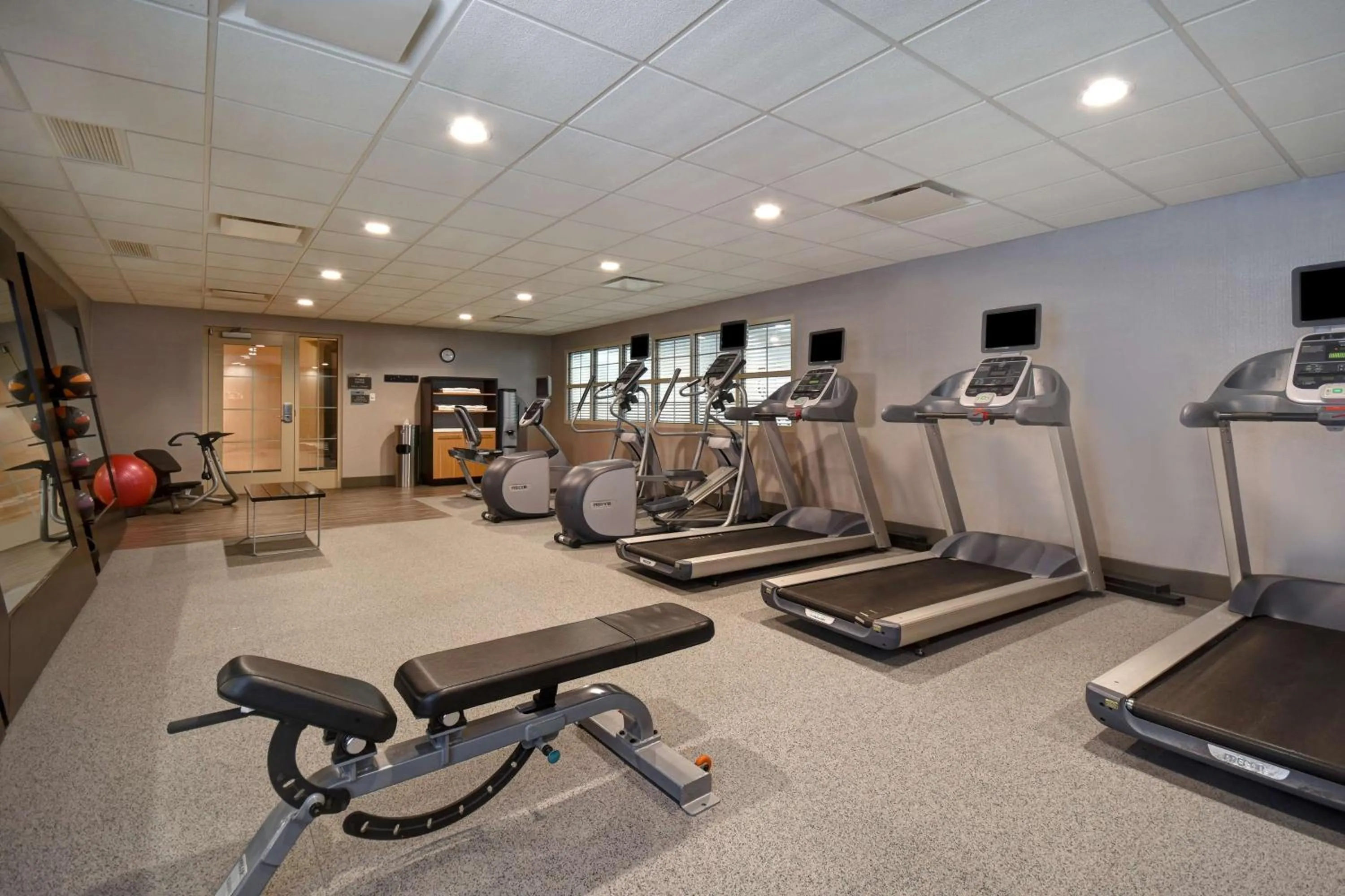 Fitness centre/facilities in Homewood Suites by Hilton Hartford / Southington CT