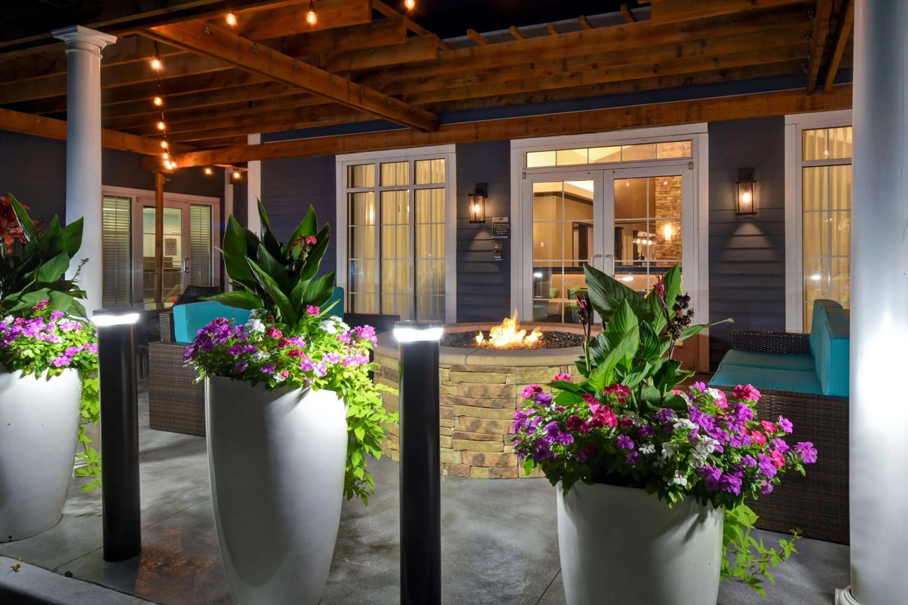 Property building in Homewood Suites by Hilton Hartford / Southington CT