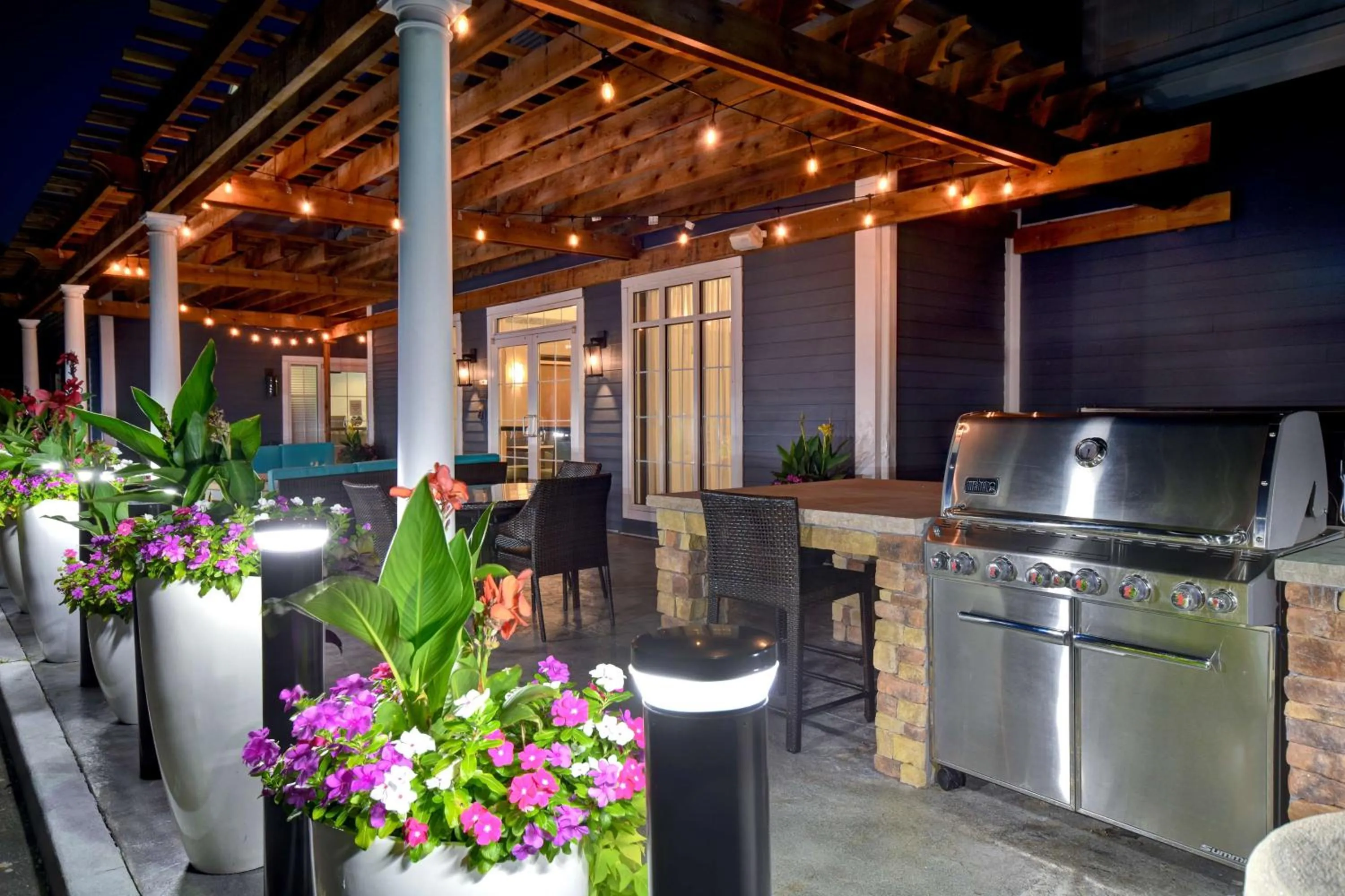 Property building in Homewood Suites by Hilton Hartford / Southington CT