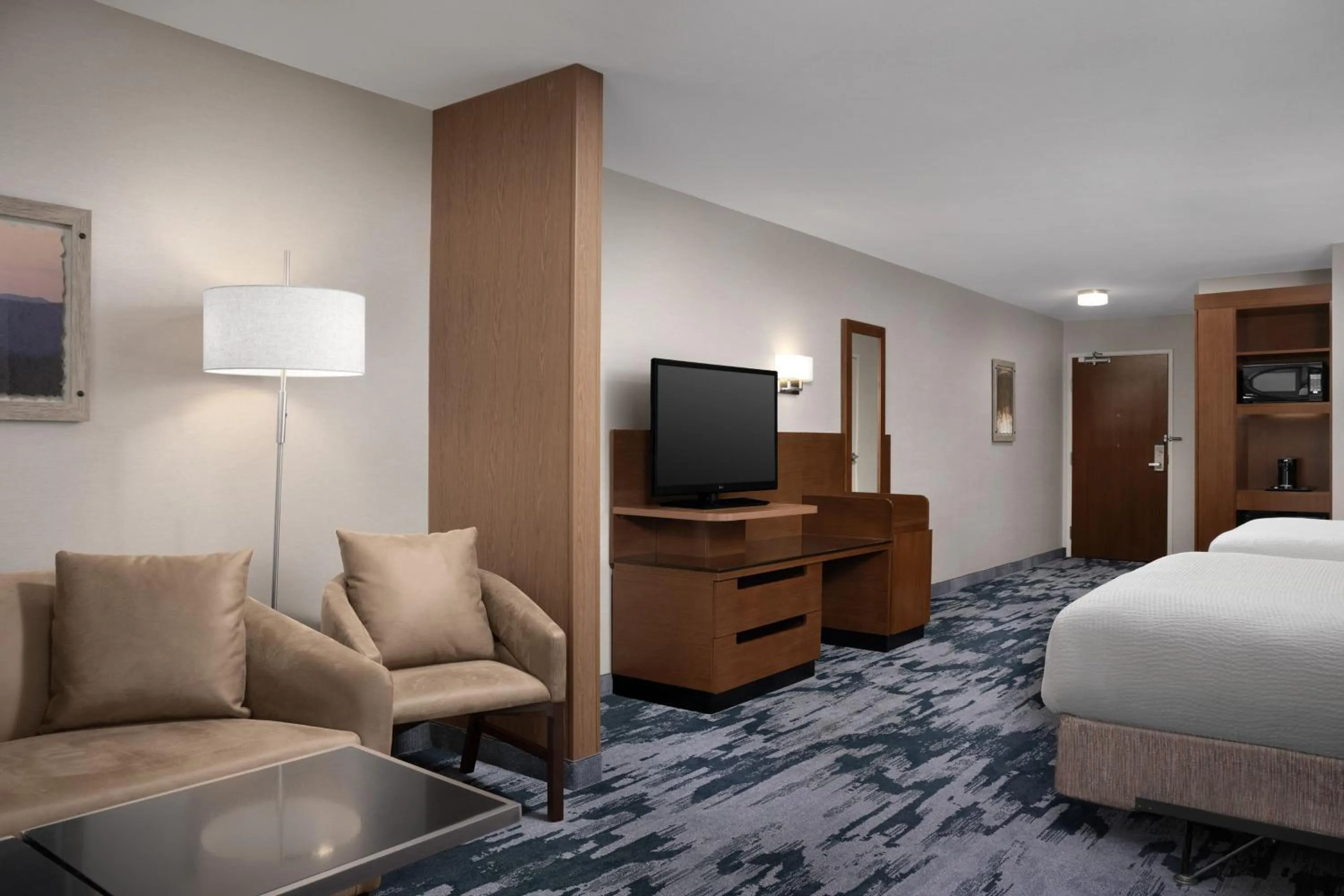 Photo of the whole room, Bed in Fairfield Inn & Suites By Marriott Sioux Falls Airport