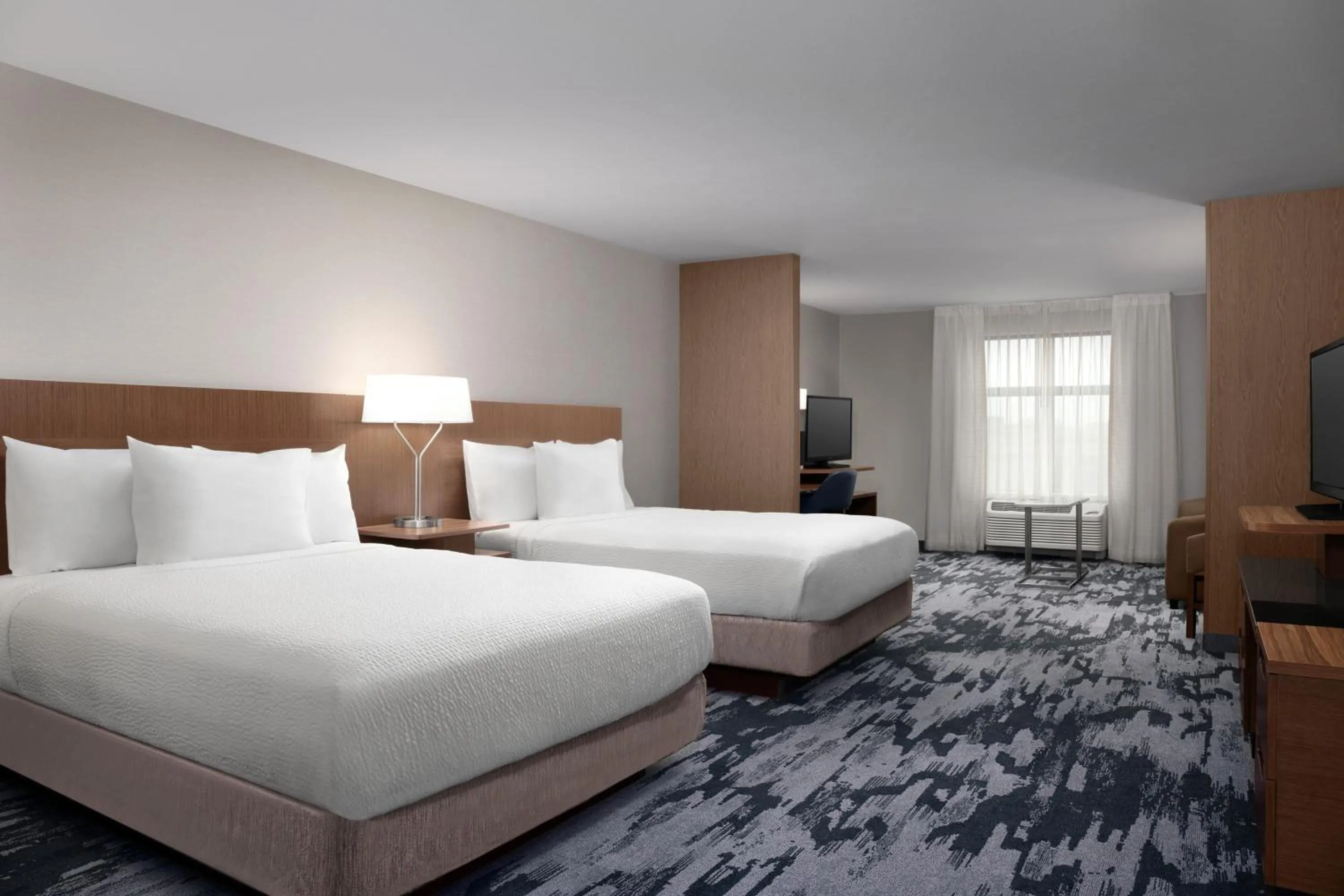 Photo of the whole room, Bed in Fairfield Inn & Suites By Marriott Sioux Falls Airport