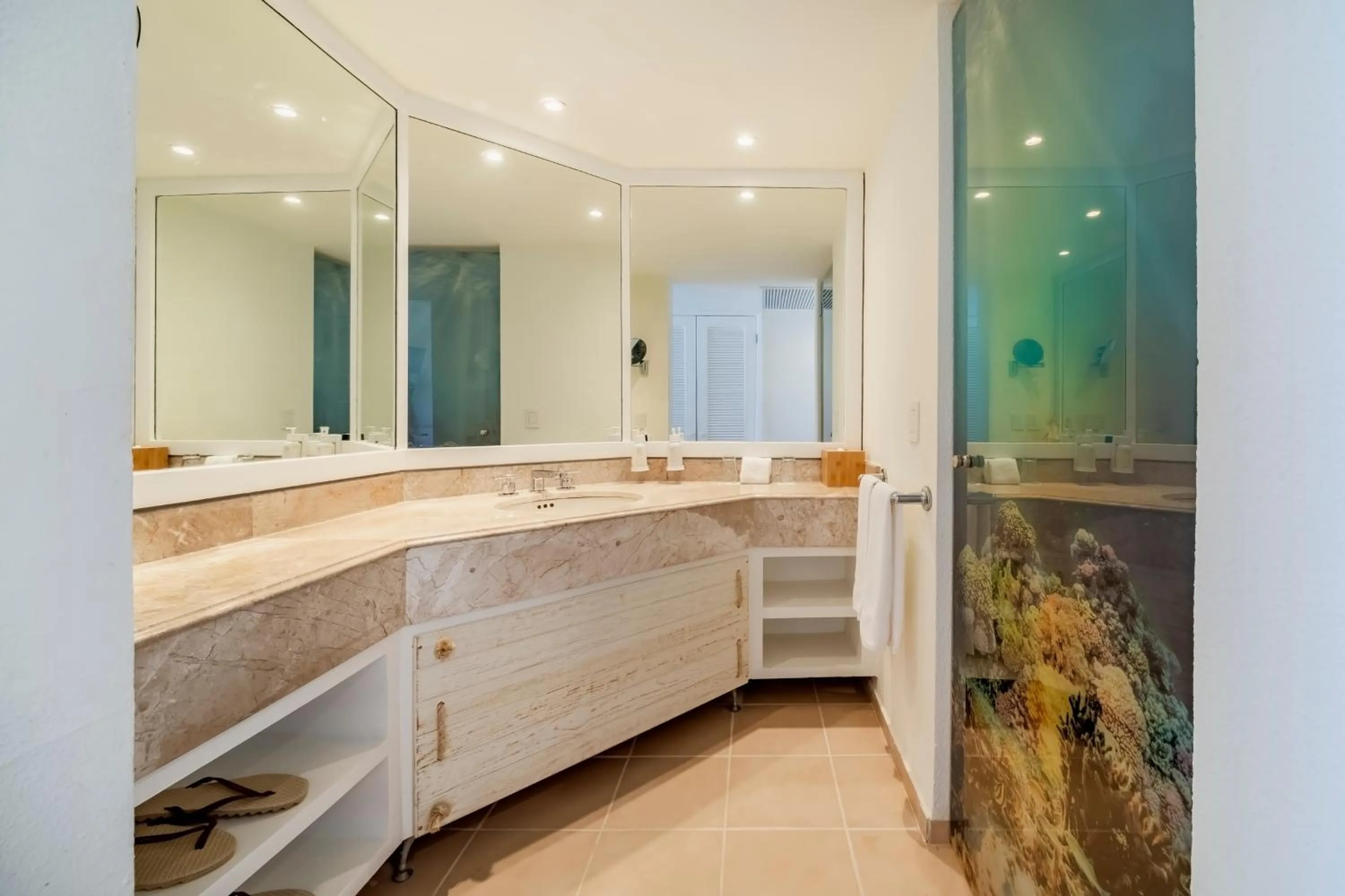 Shower in Iberostar Selection Cancun - All Inclusive