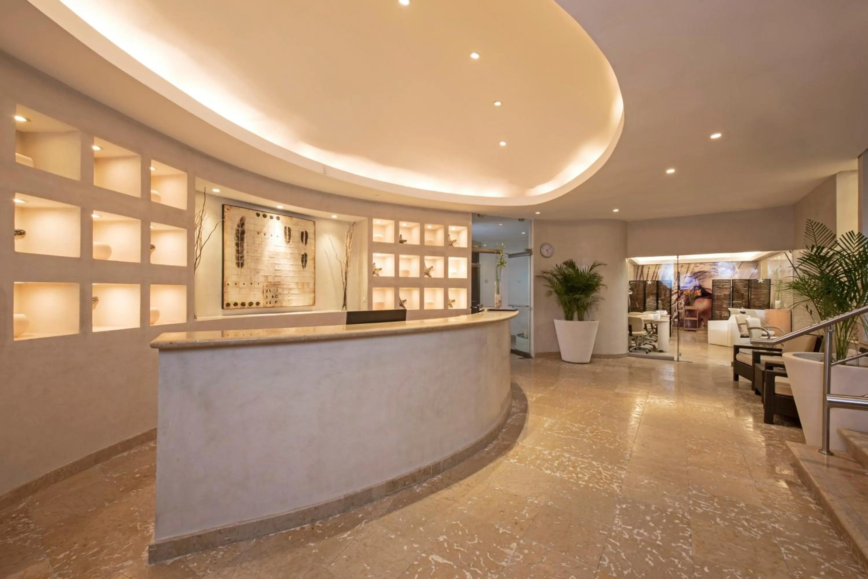 Lobby or reception in Iberostar Selection Cancun - All Inclusive