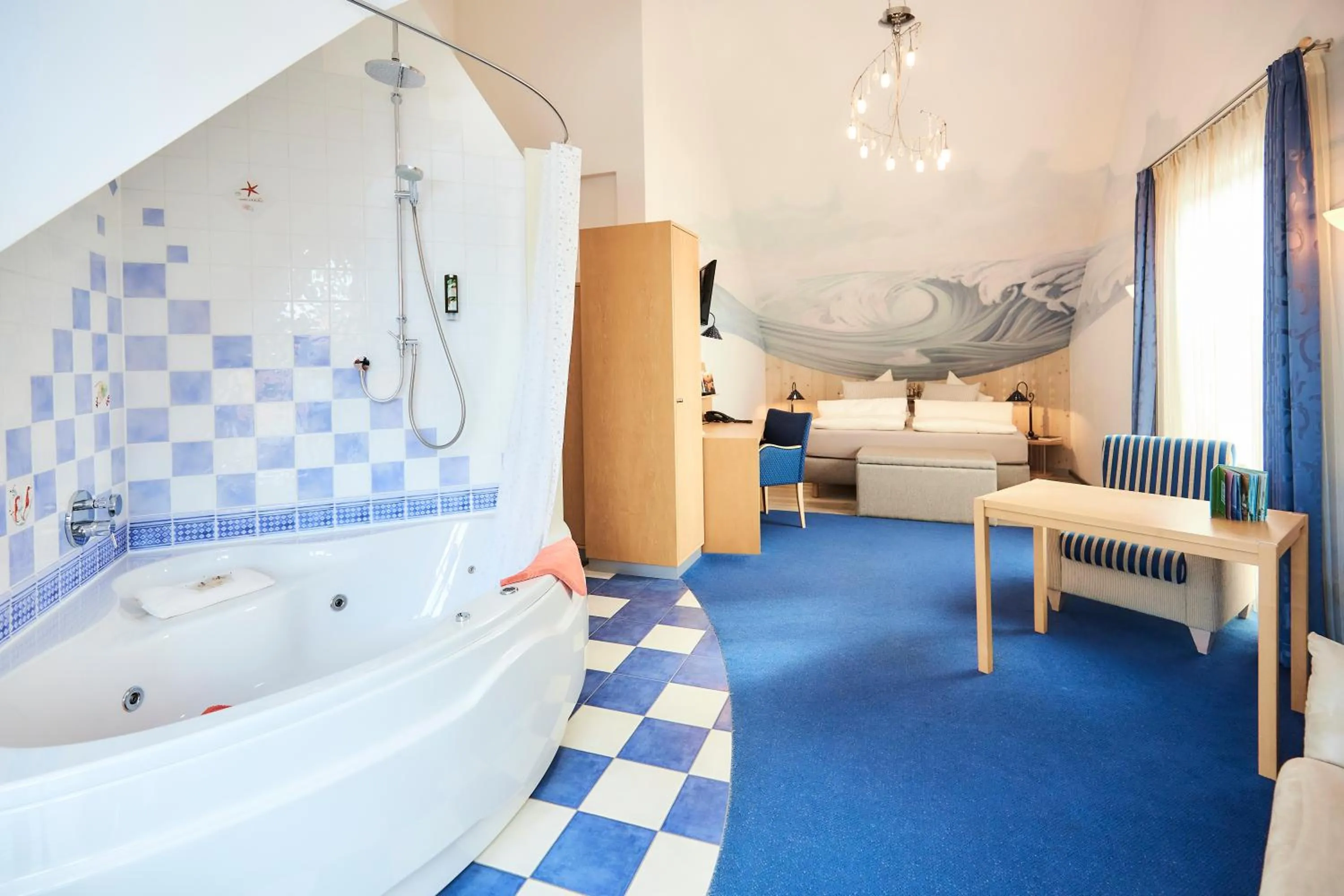 Photo of the whole room, Bed in Flair Hotel Zum Schwarzen Reiter