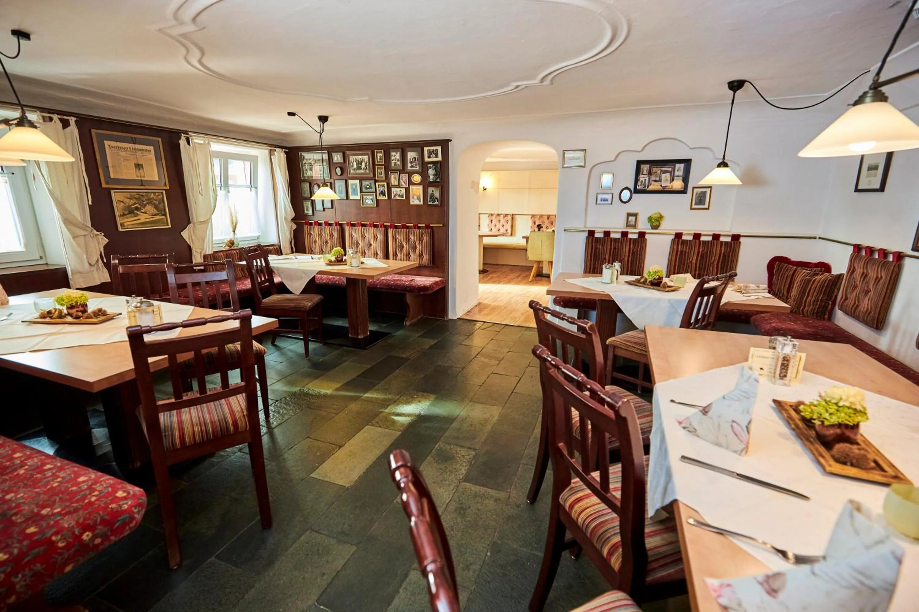 Restaurant/places to eat in Flair Hotel Zum Schwarzen Reiter