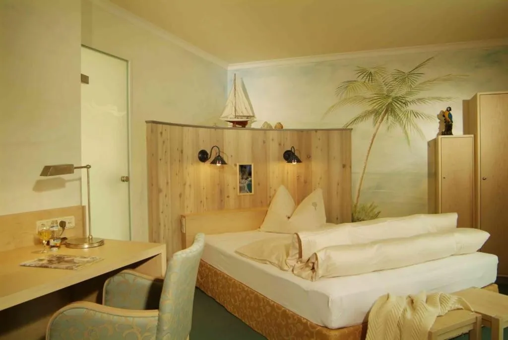 Bed in Flair Hotel Zum Schwarzen Reiter