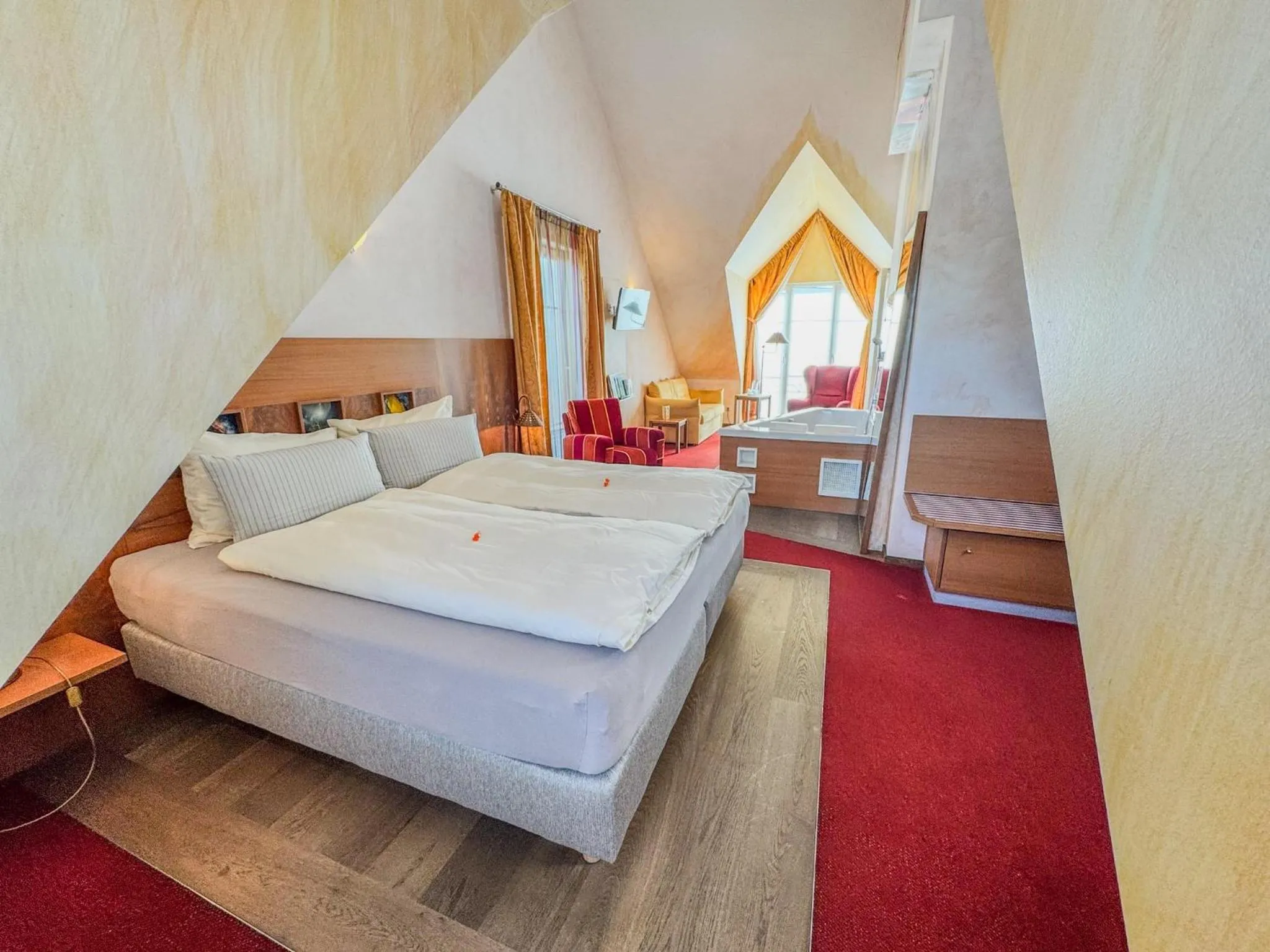 Photo of the whole room, Bed in Flair Hotel Zum Schwarzen Reiter