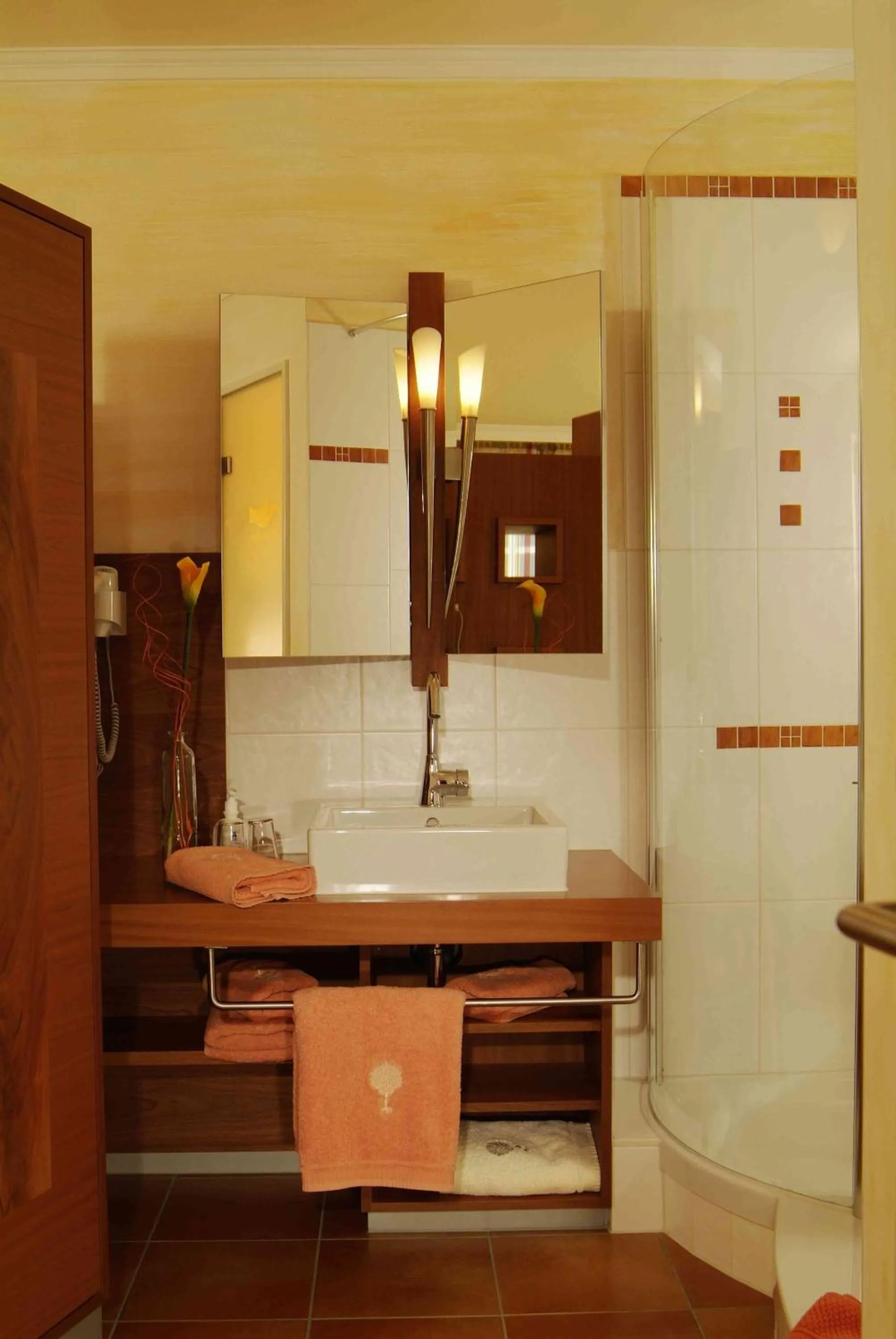 Bathroom in Flair Hotel Zum Schwarzen Reiter