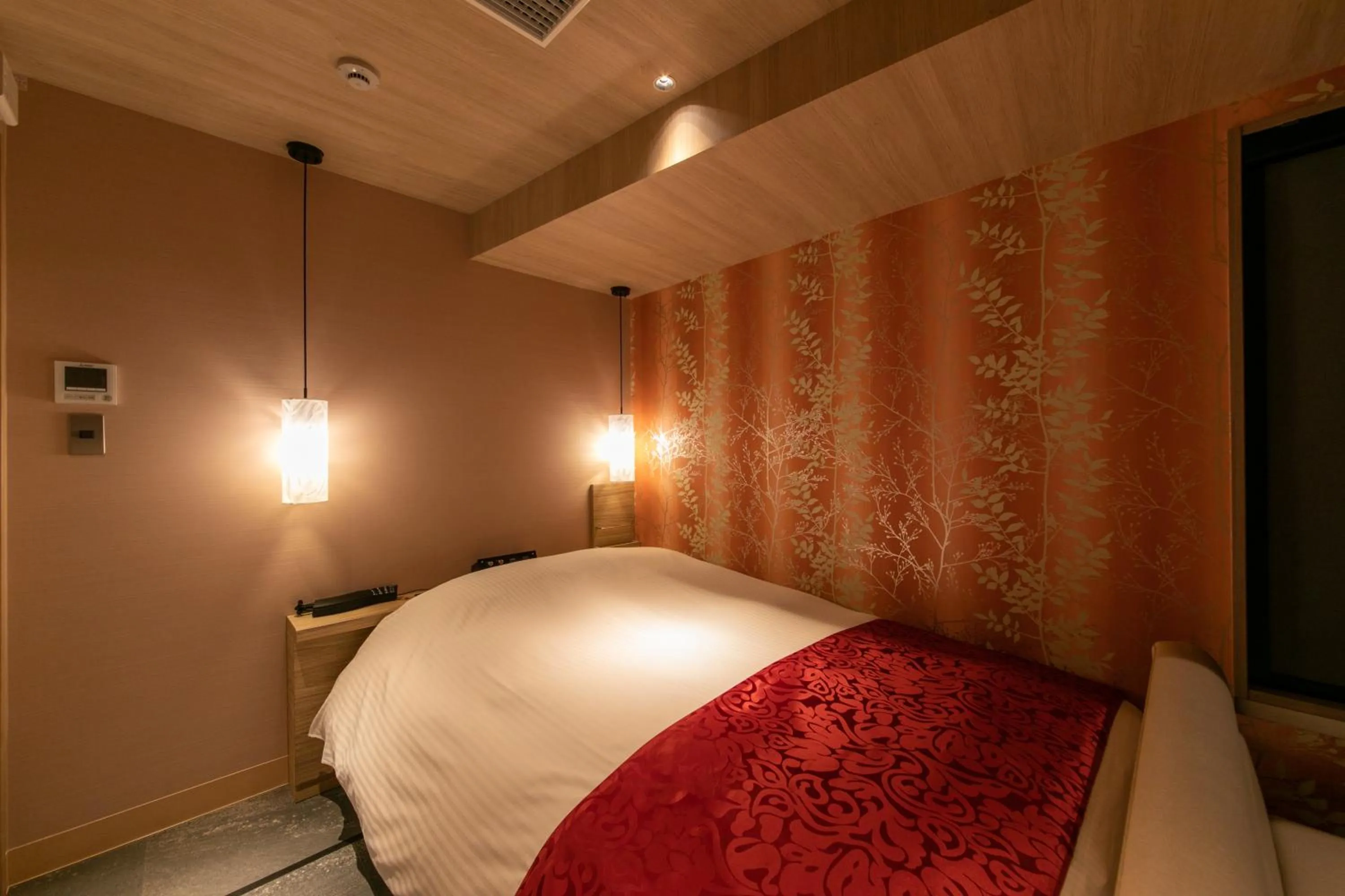 Bed in Hotel Karuta Akasaka -Adult only-