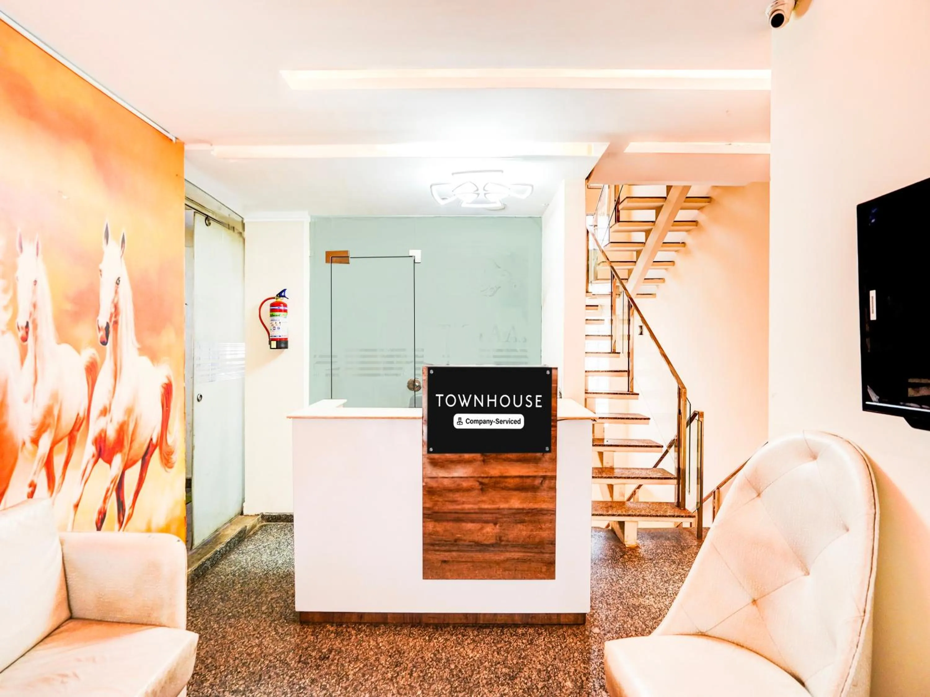 Lobby or reception in Super Townhouse Pitampura West Enclave