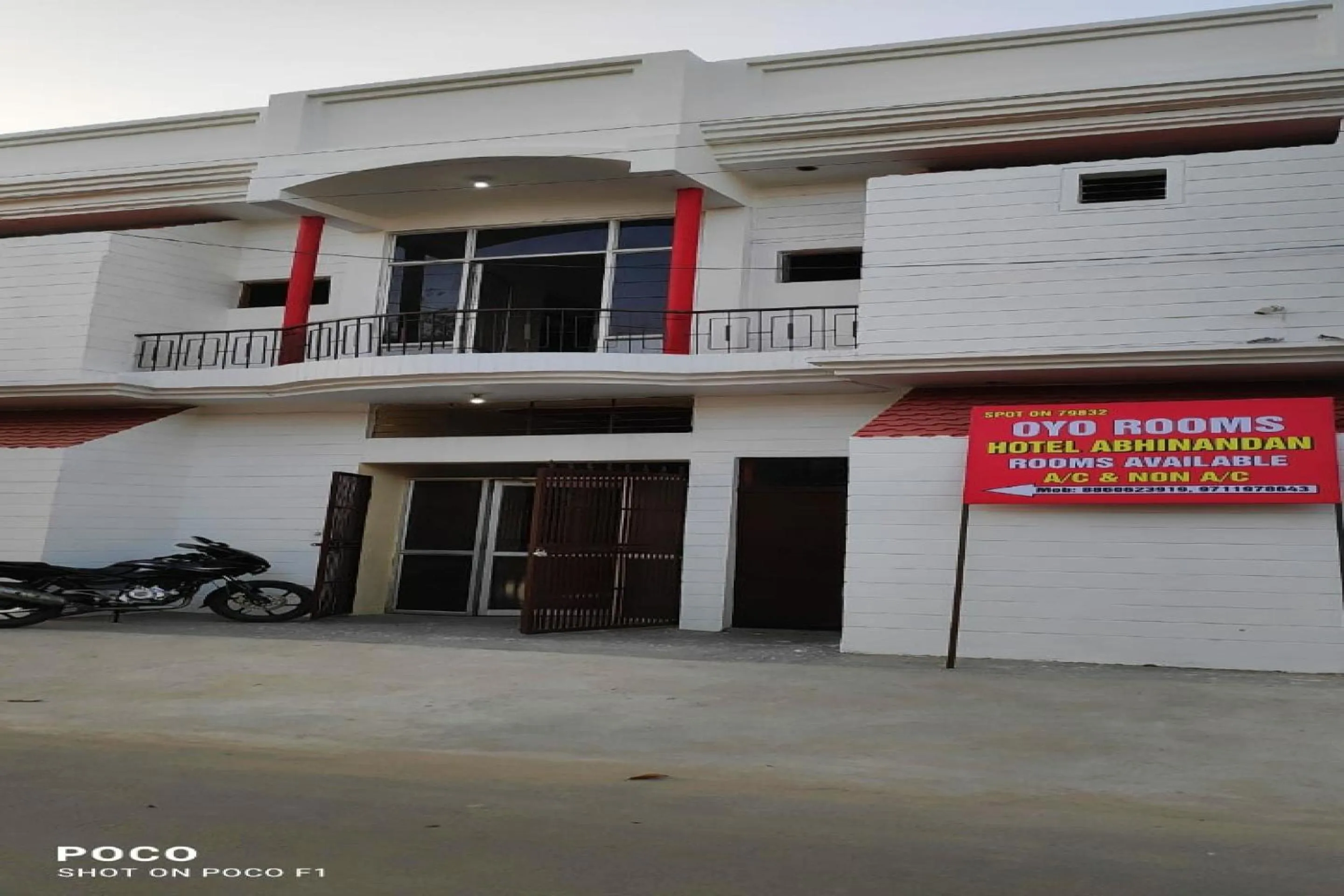 Facade/entrance in SPOT ON Hotel Abhinandan