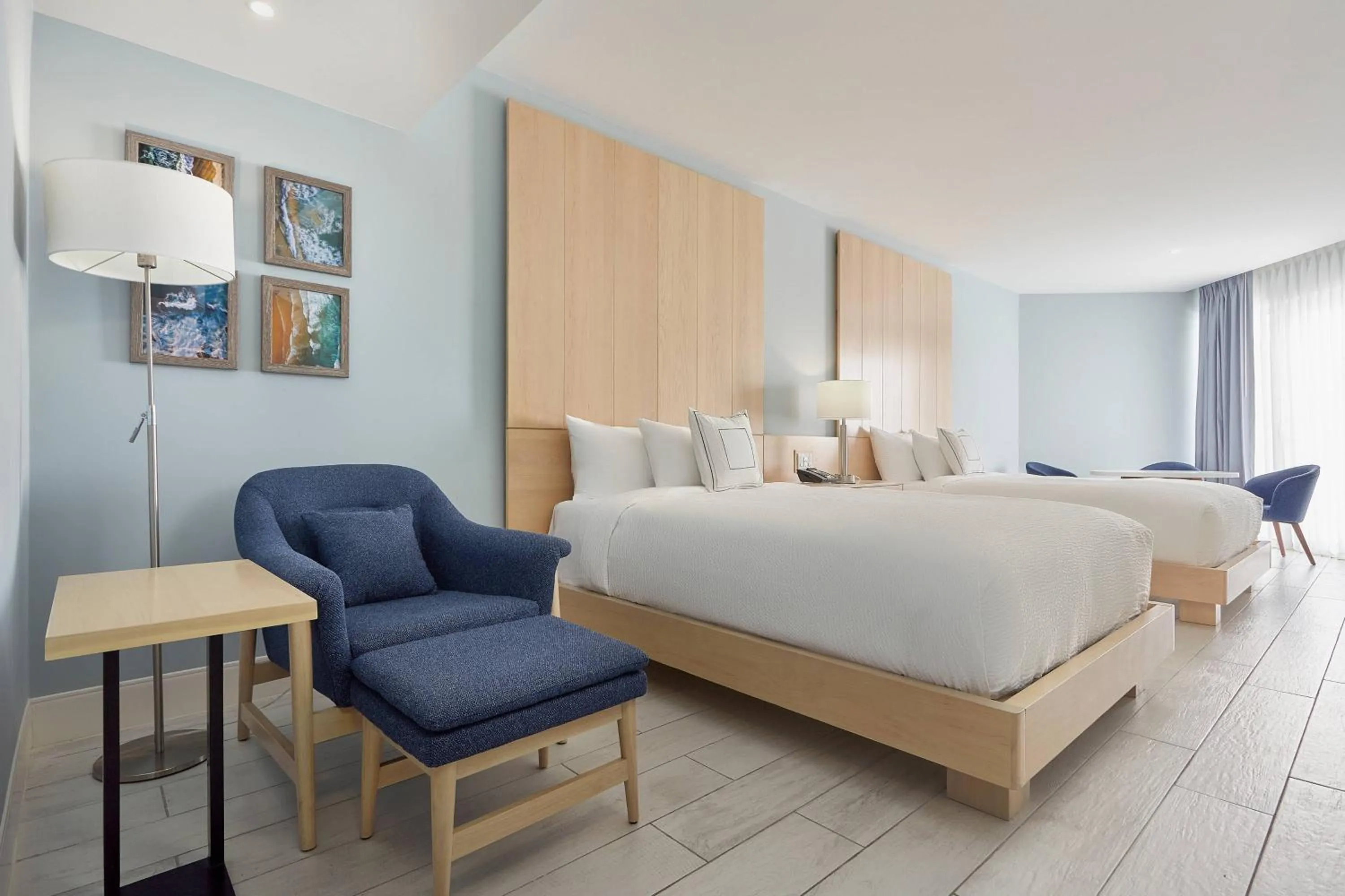 Swimming pool, Bed in Courtyard by Marriott Aruba Resort