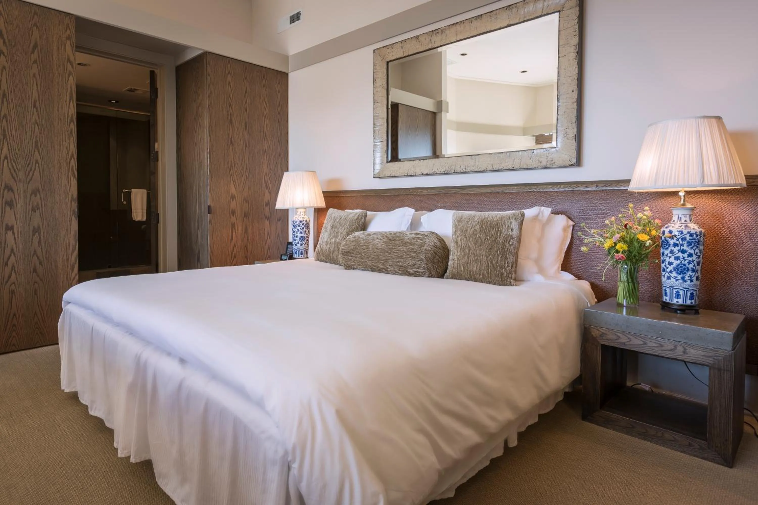 Bed in Heritage House Resort & Spa