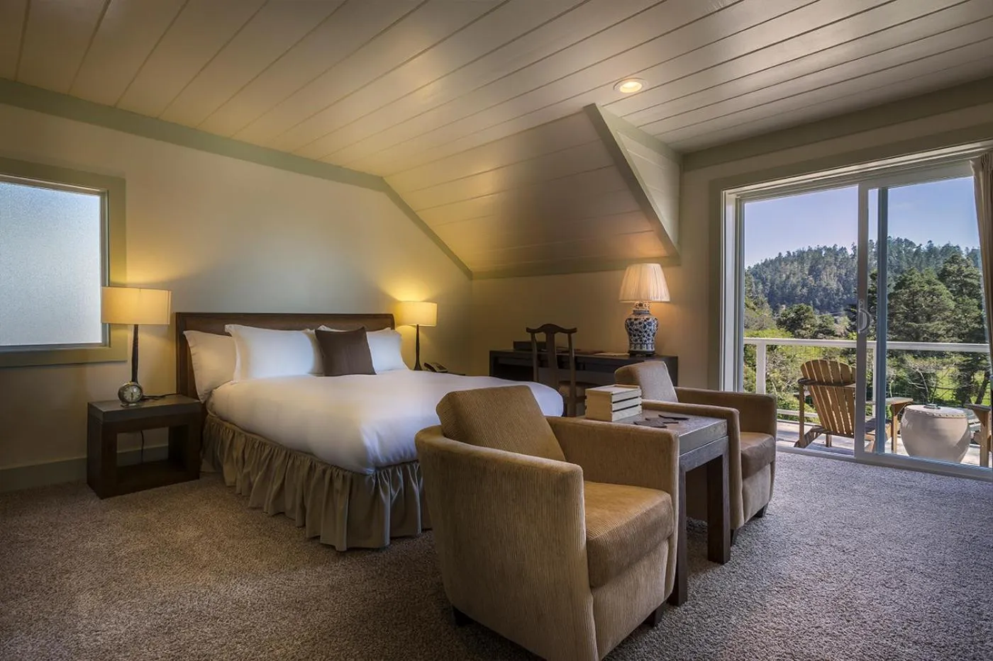 Bed in Heritage House Resort & Spa