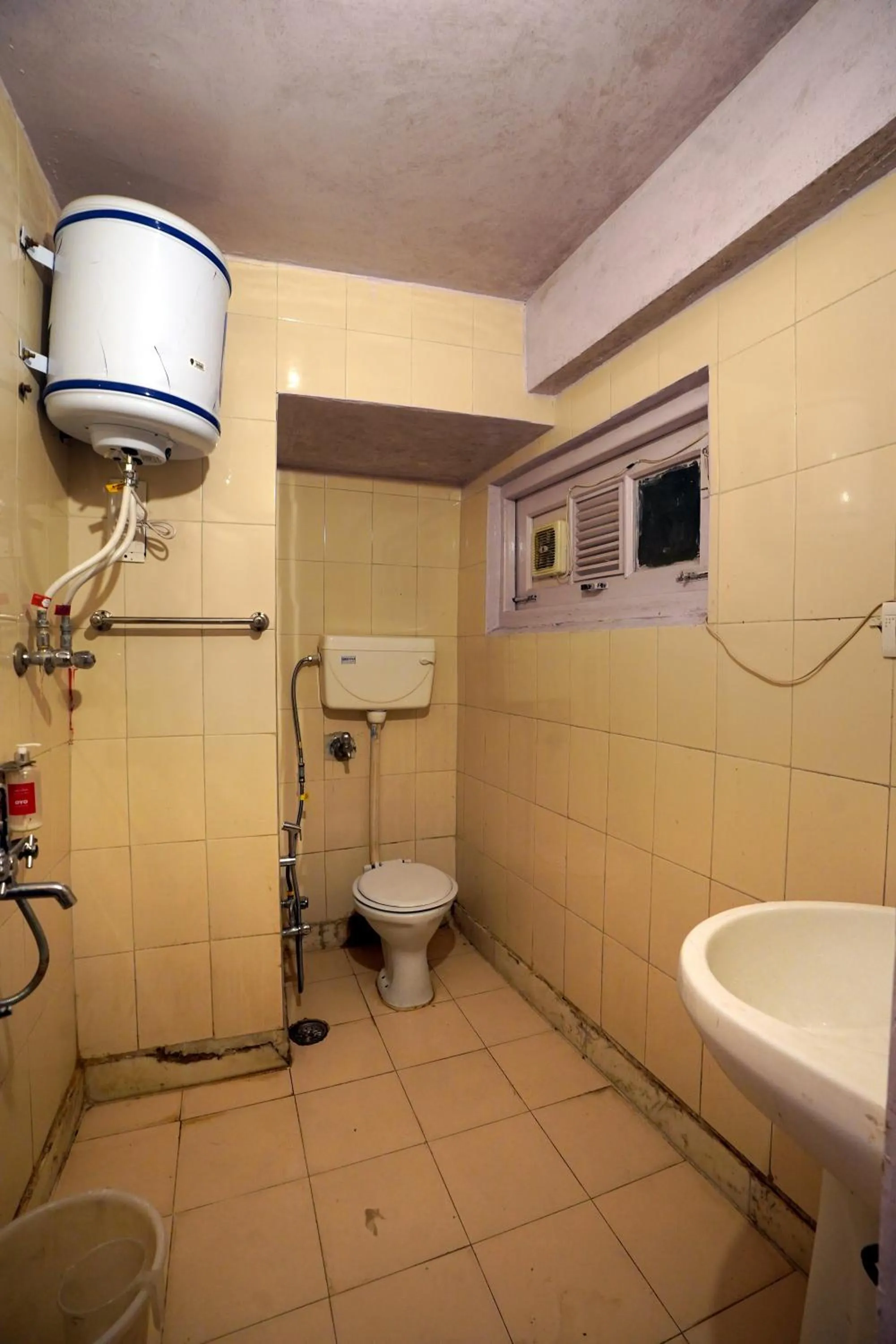 Bathroom in Hotel Atithi Mall Road