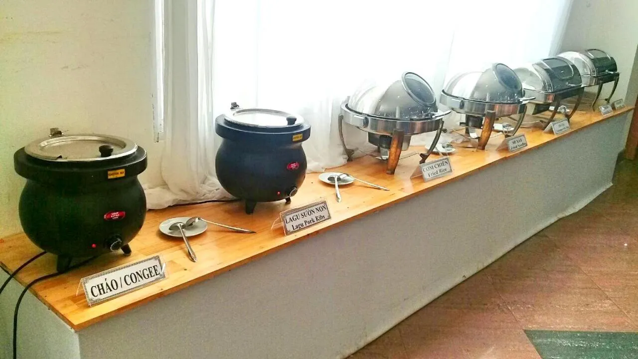 Breakfast in Long Beach Hotel