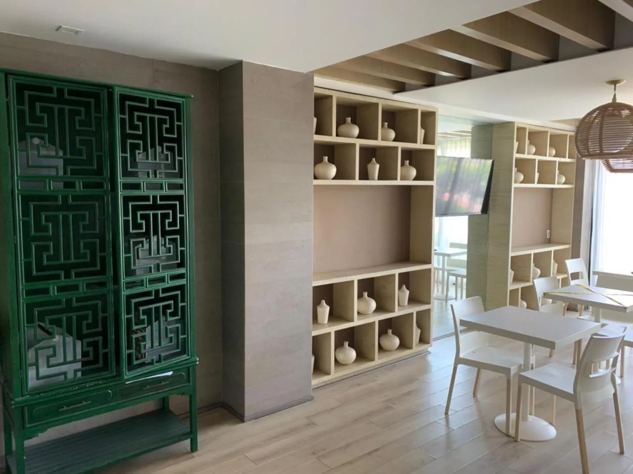 Restaurant/places to eat in Motel Okura Villas y Suites