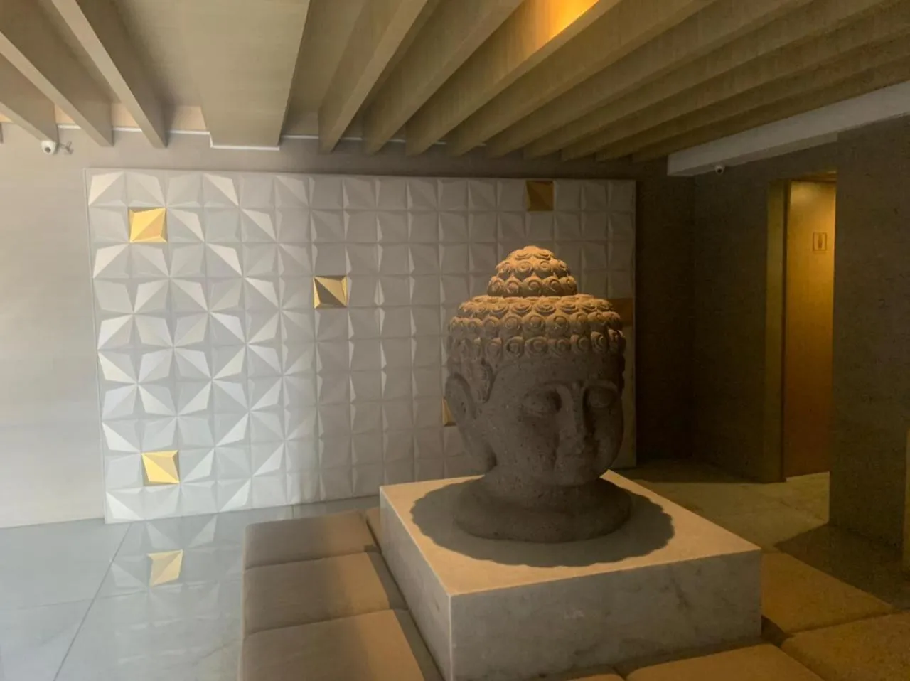 Property building in Motel Okura Villas y Suites