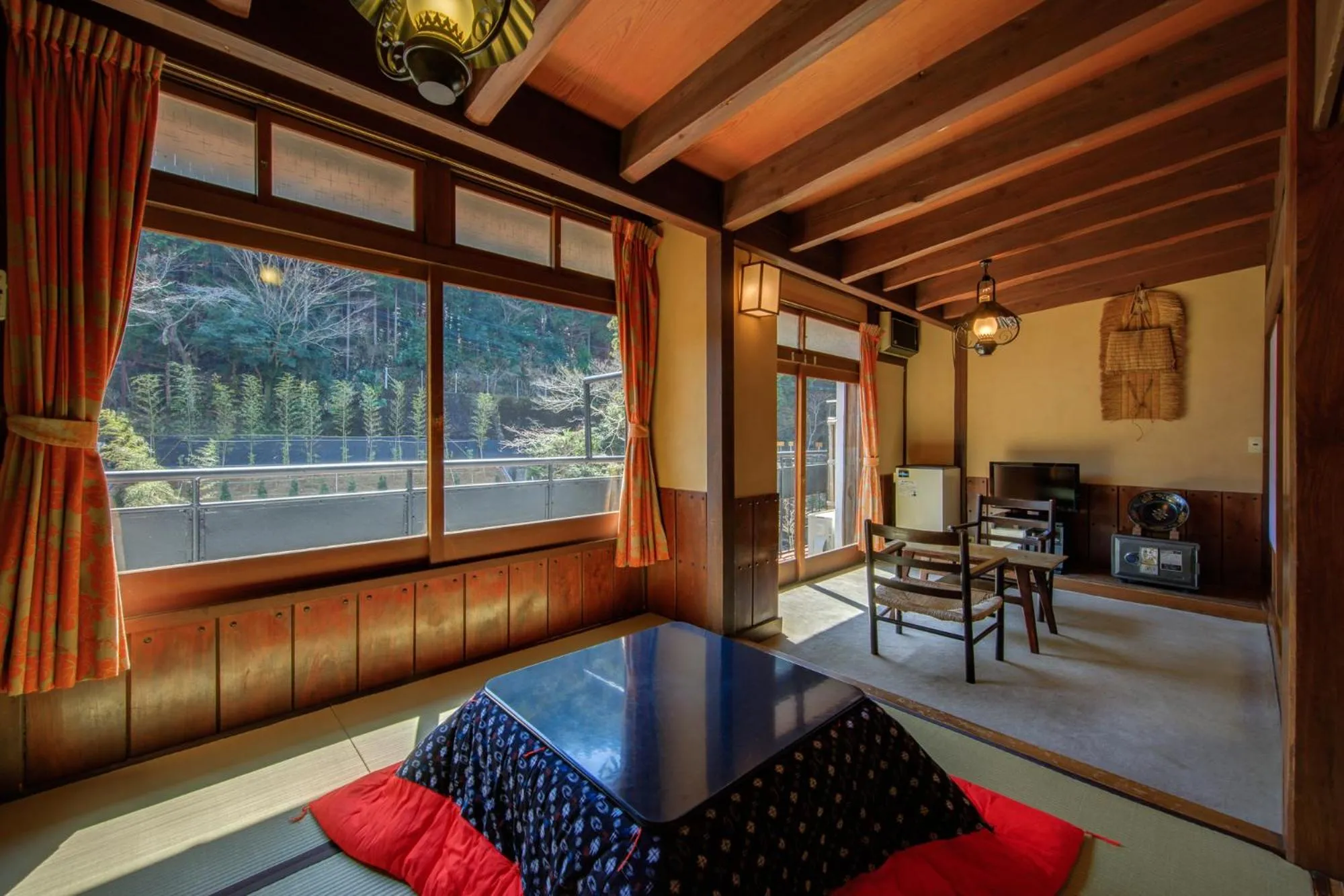 Internal: Not applicable to any particular room in Shirakabe