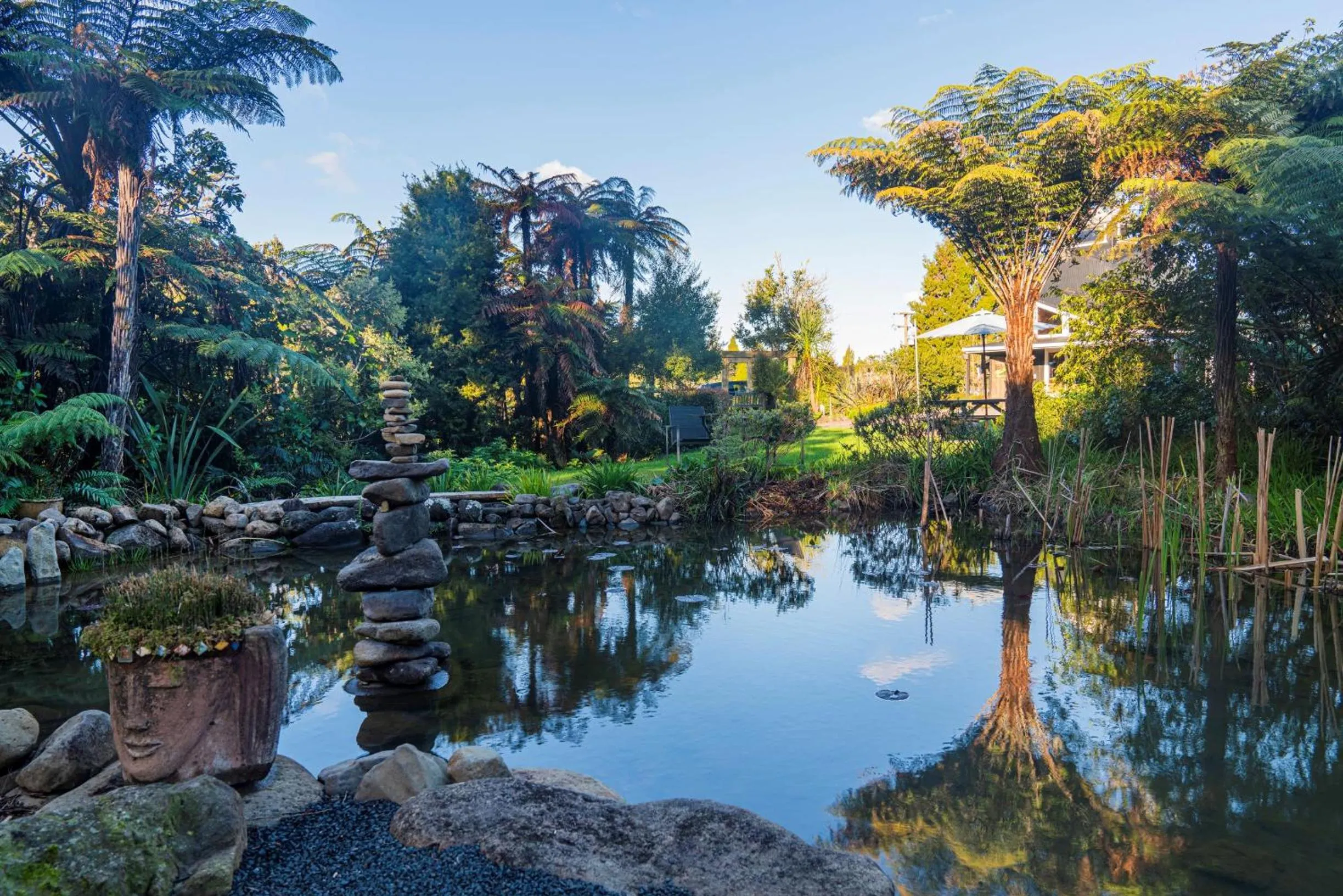Garden in Wairua Lodge - Rainforest River Retreat