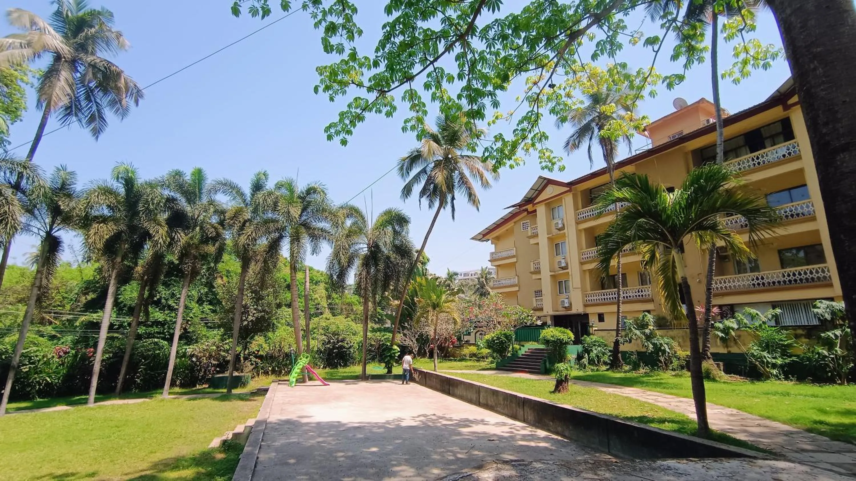 Garden in Golden Landmark Green Valley Beach Resort