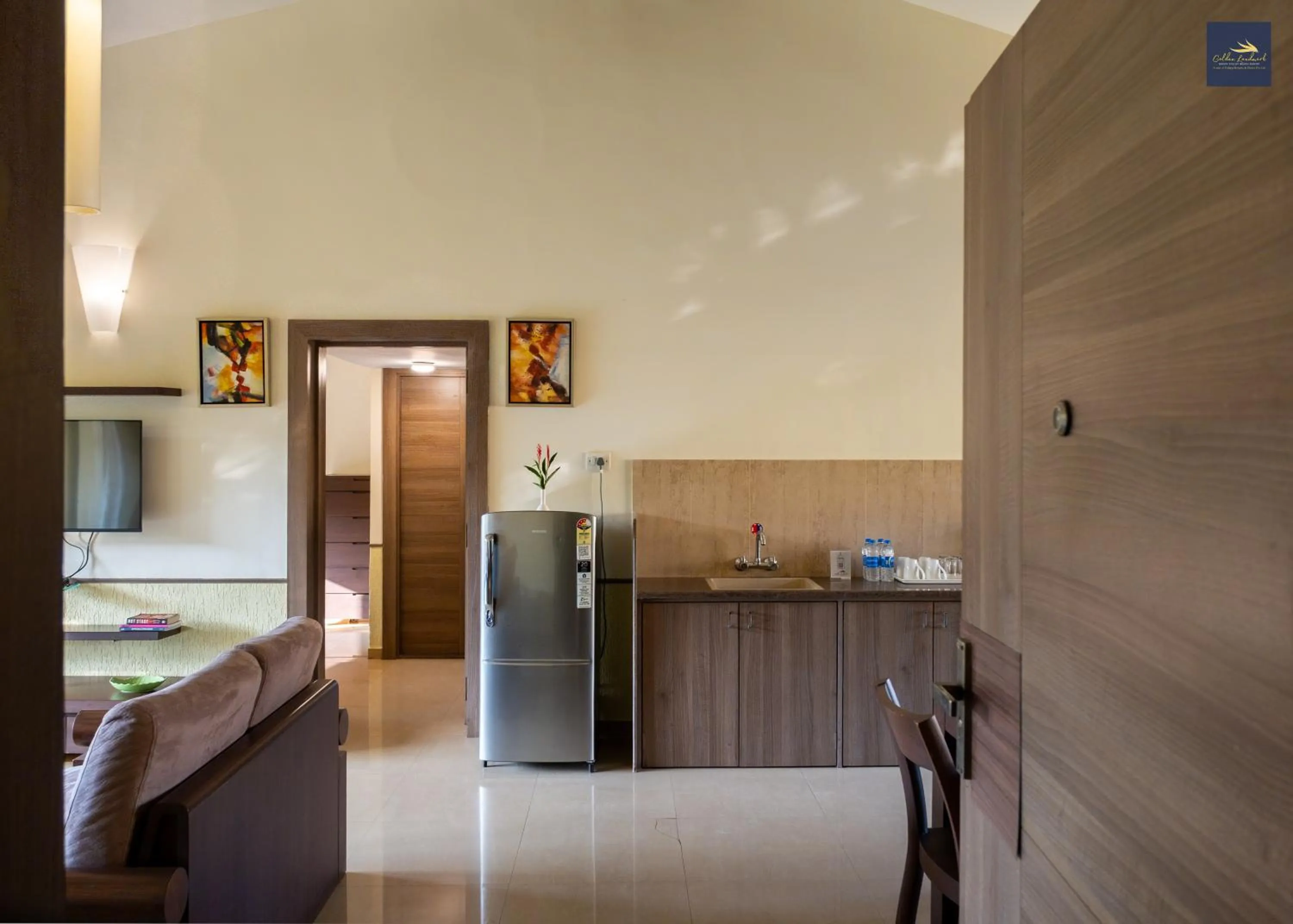Kitchen or kitchenette in Golden Landmark Green Valley Beach Resort