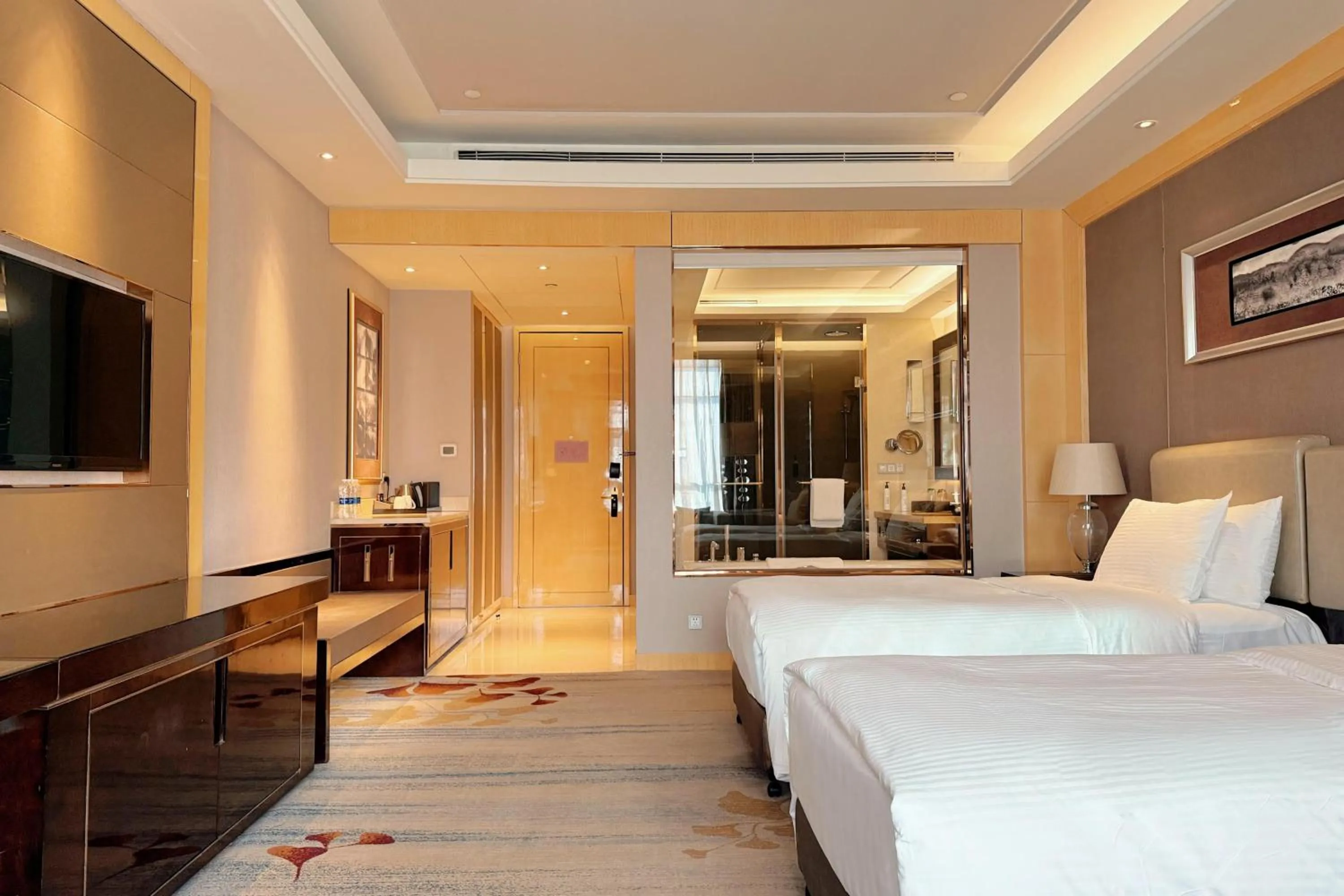 Photo of the whole room, Bed in Wanda Realm Dandong