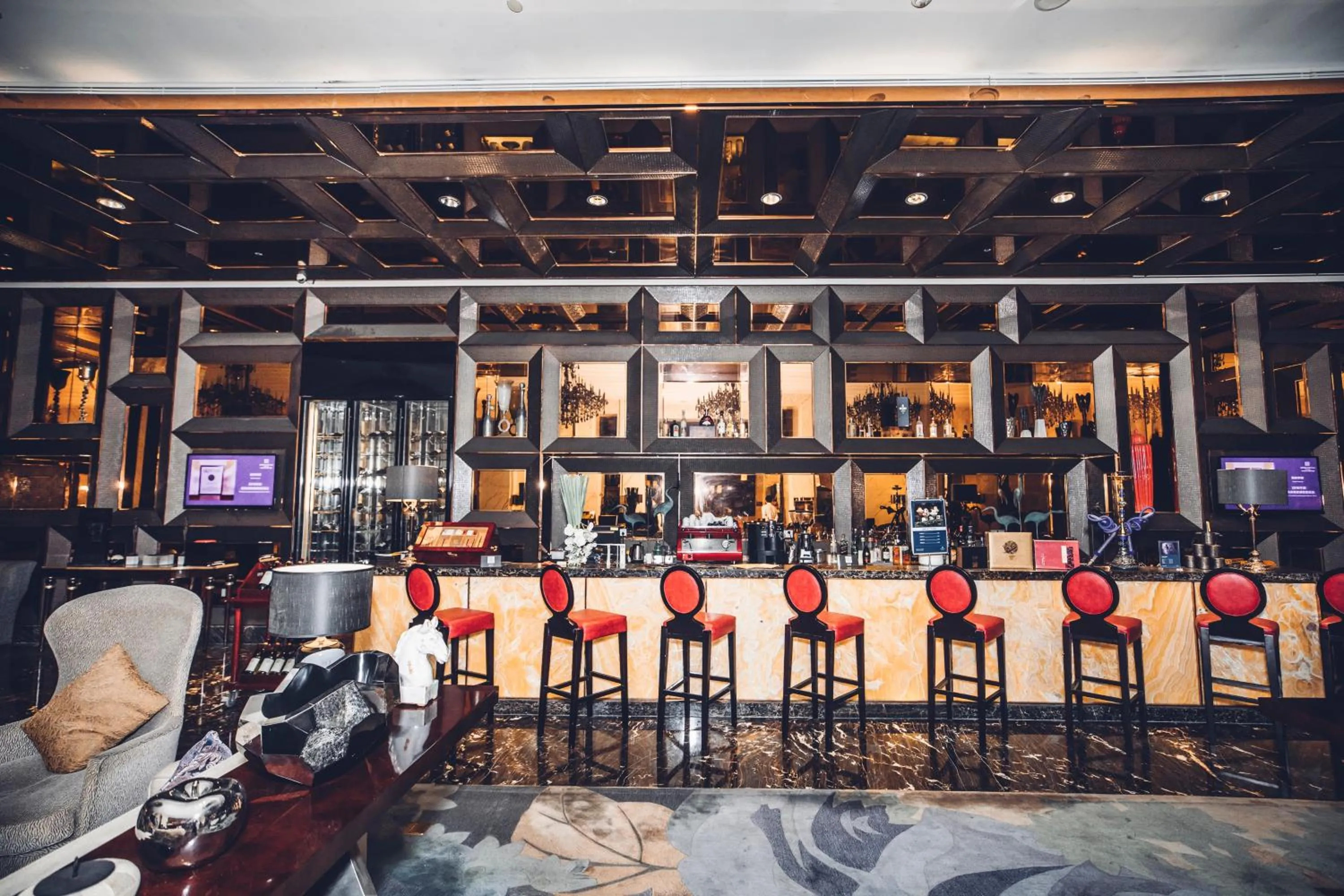 Lounge or bar in Wanda Realm Dandong