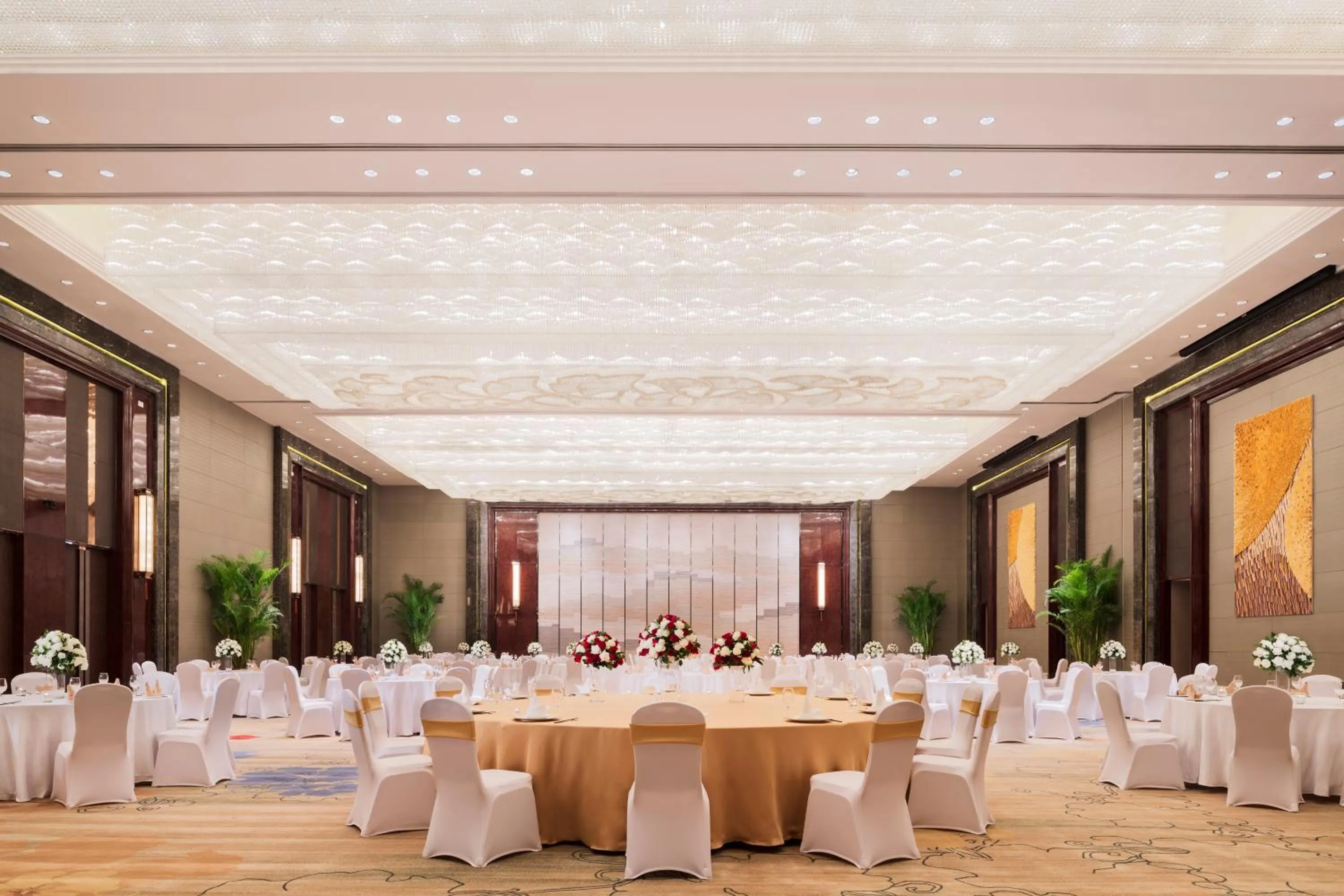 Banquet/Function facilities in Wanda Realm Dandong