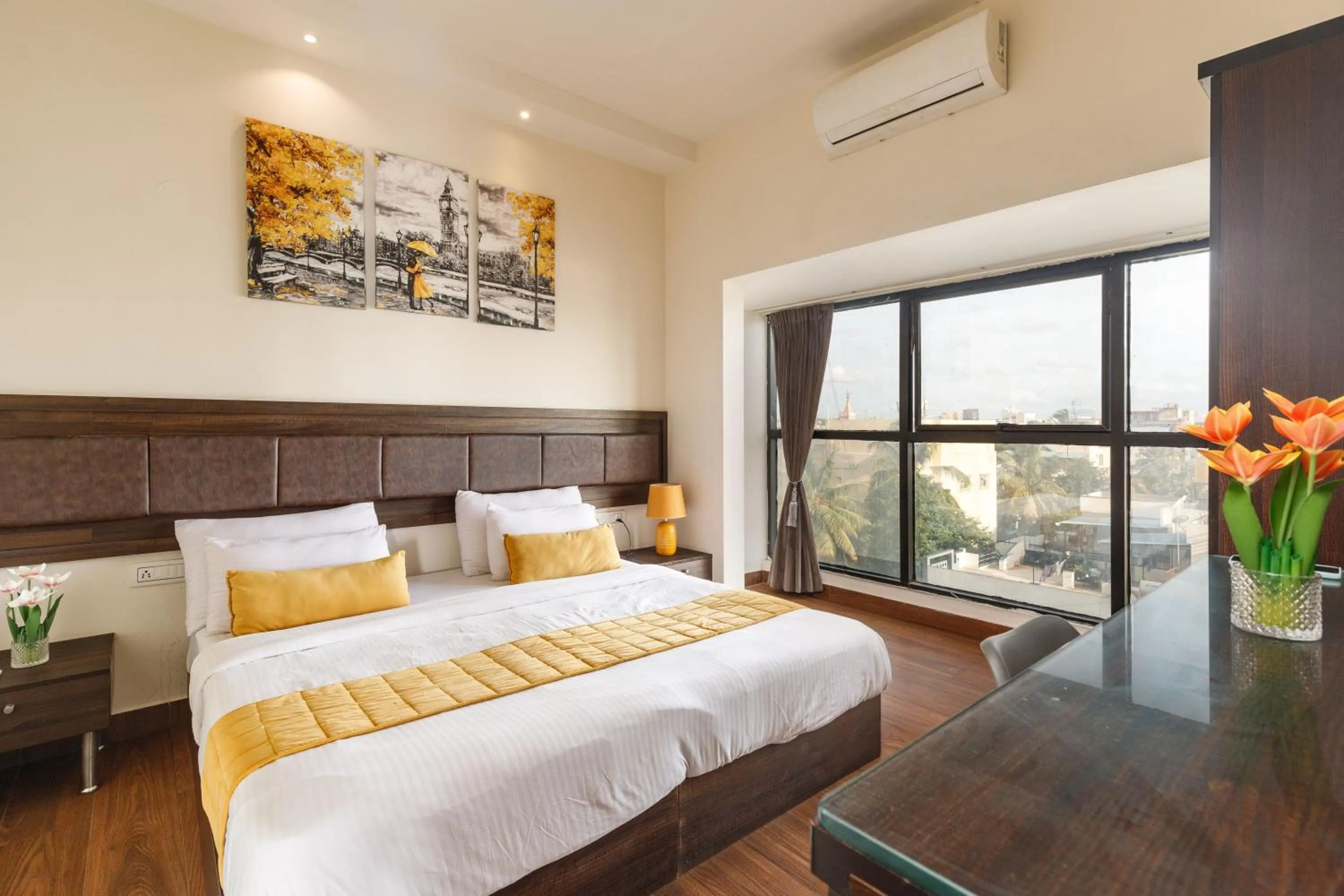 Bed in Eiffel Suites - Kammanahalli