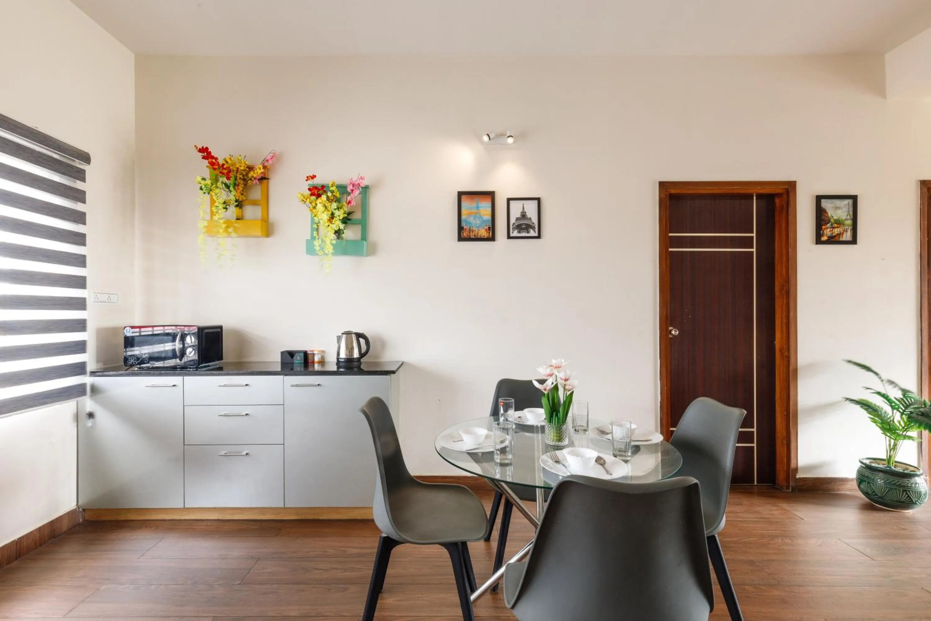 Eiffel Suites - Kammanahalli