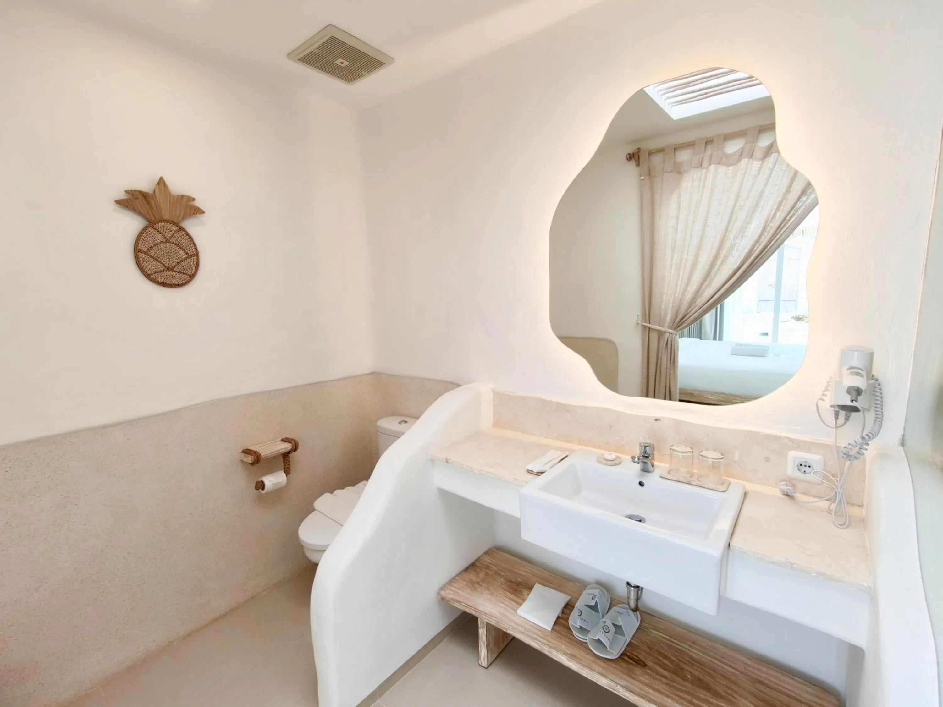 Bathroom, Bed in Khaiyyara Jimbaran Bali