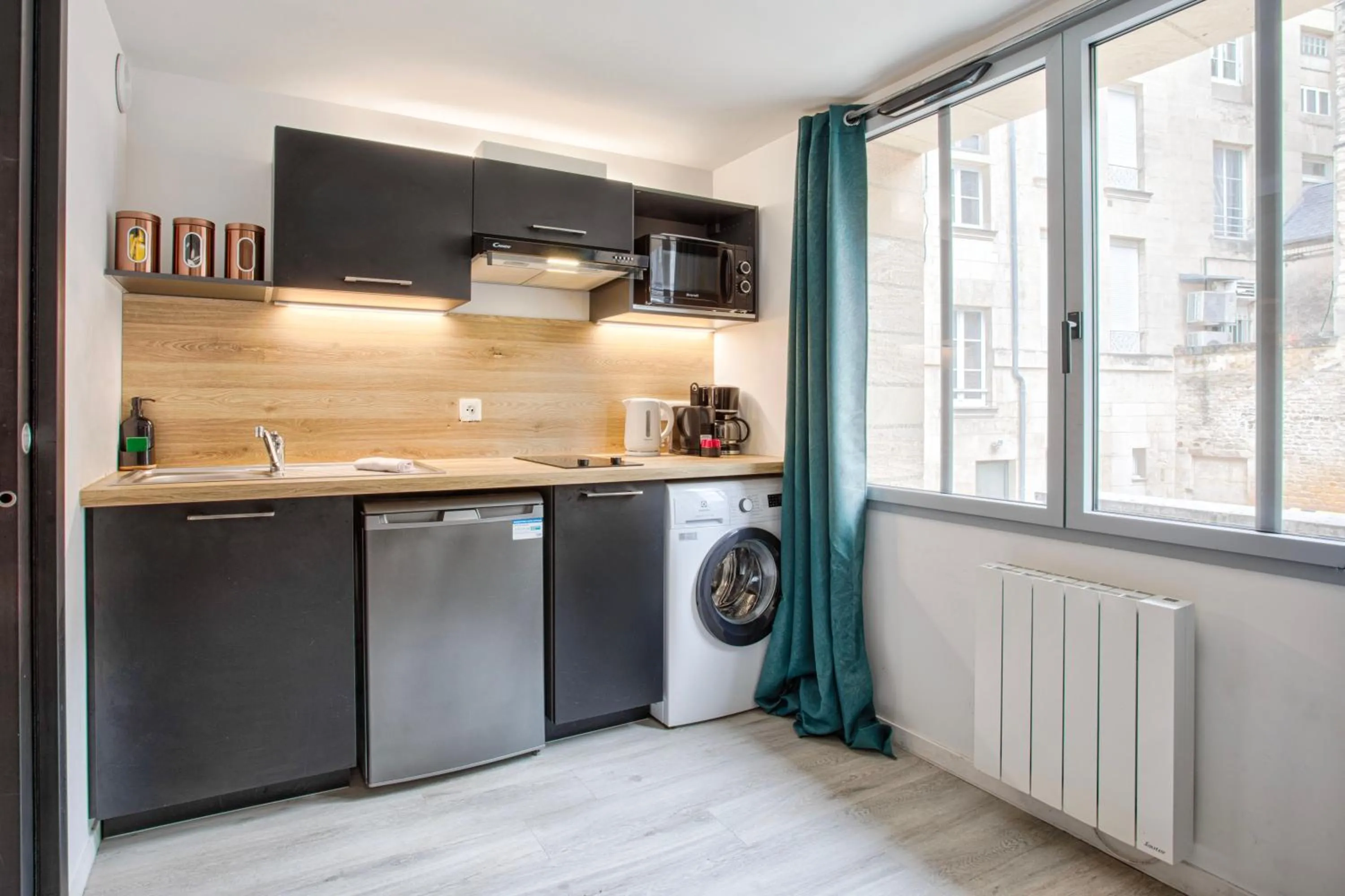 Kitchen or kitchenette in City Affaire, Petit déjeuner OFFERT en Hypercentre
