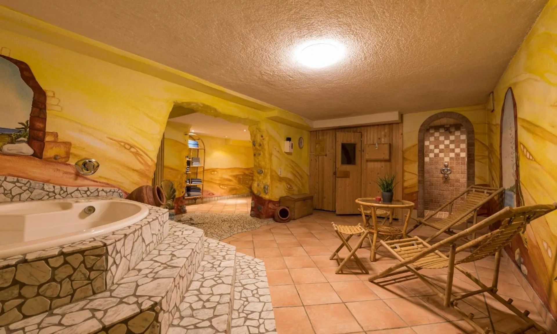 Hot Tub in Hotel Gabl by Alpeffect Hotels