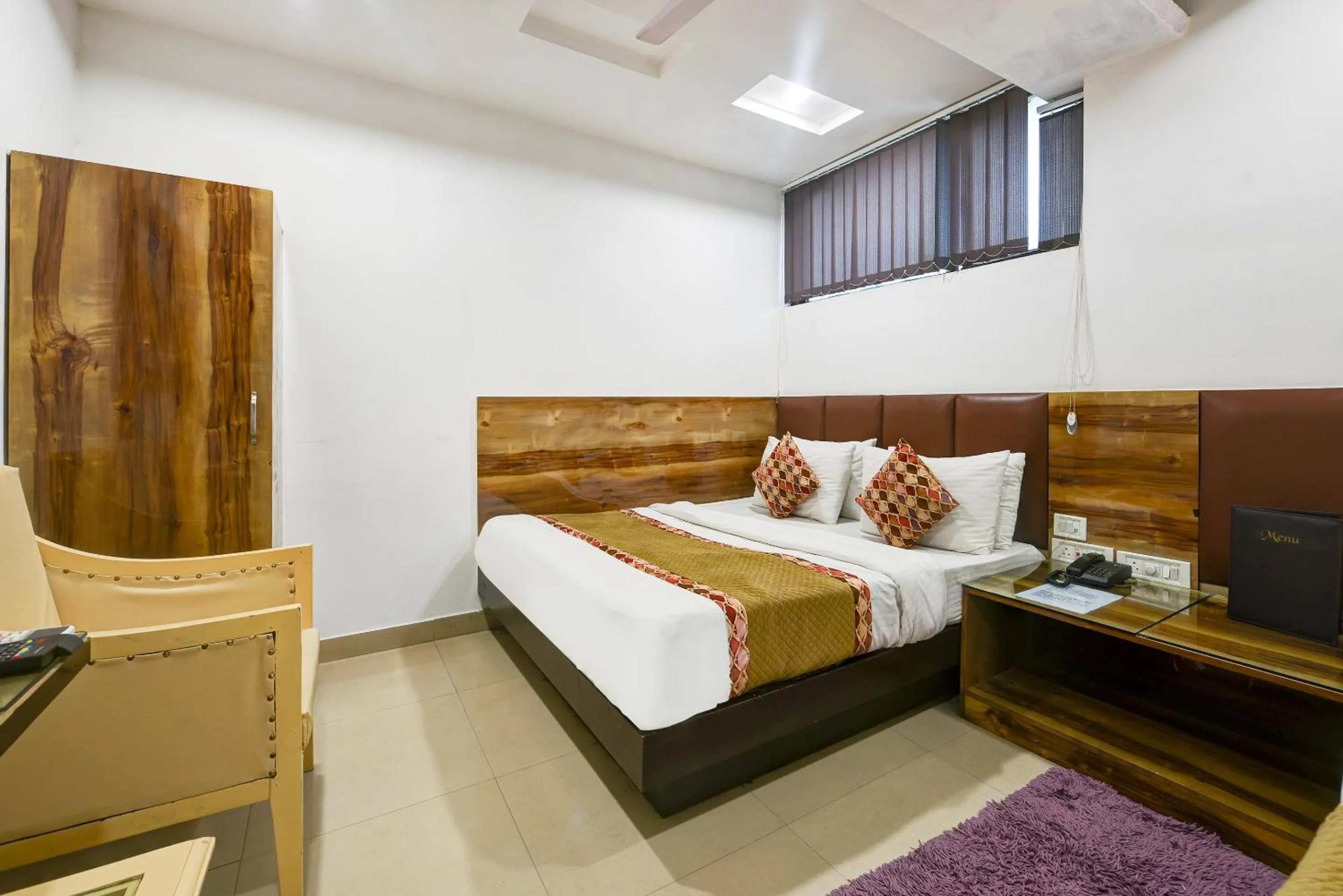 Bedroom, Bed in Hotel Shri Vinayak in City Centre at New Delhi Railway Station-By RCG Hotels