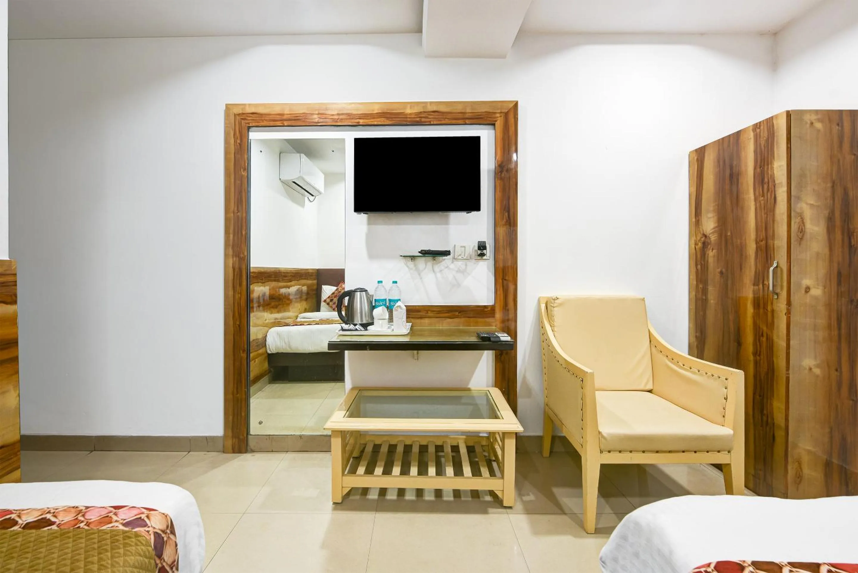 TV and multimedia, Bed in Hotel Shri Vinayak in City Centre at New Delhi Railway Station-By RCG Hotels