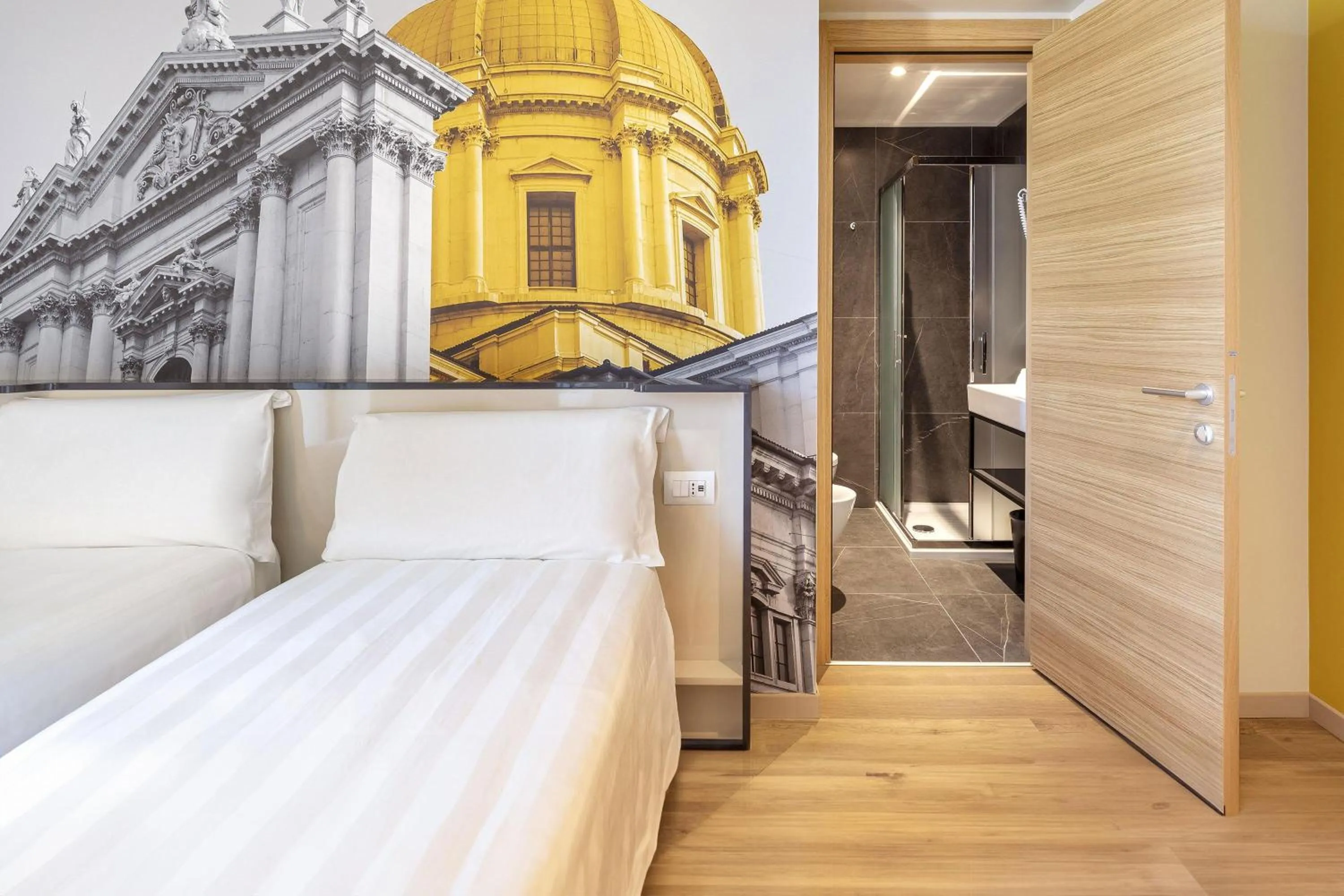 Photo of the whole room, Bed in B&B Hotel Brescia