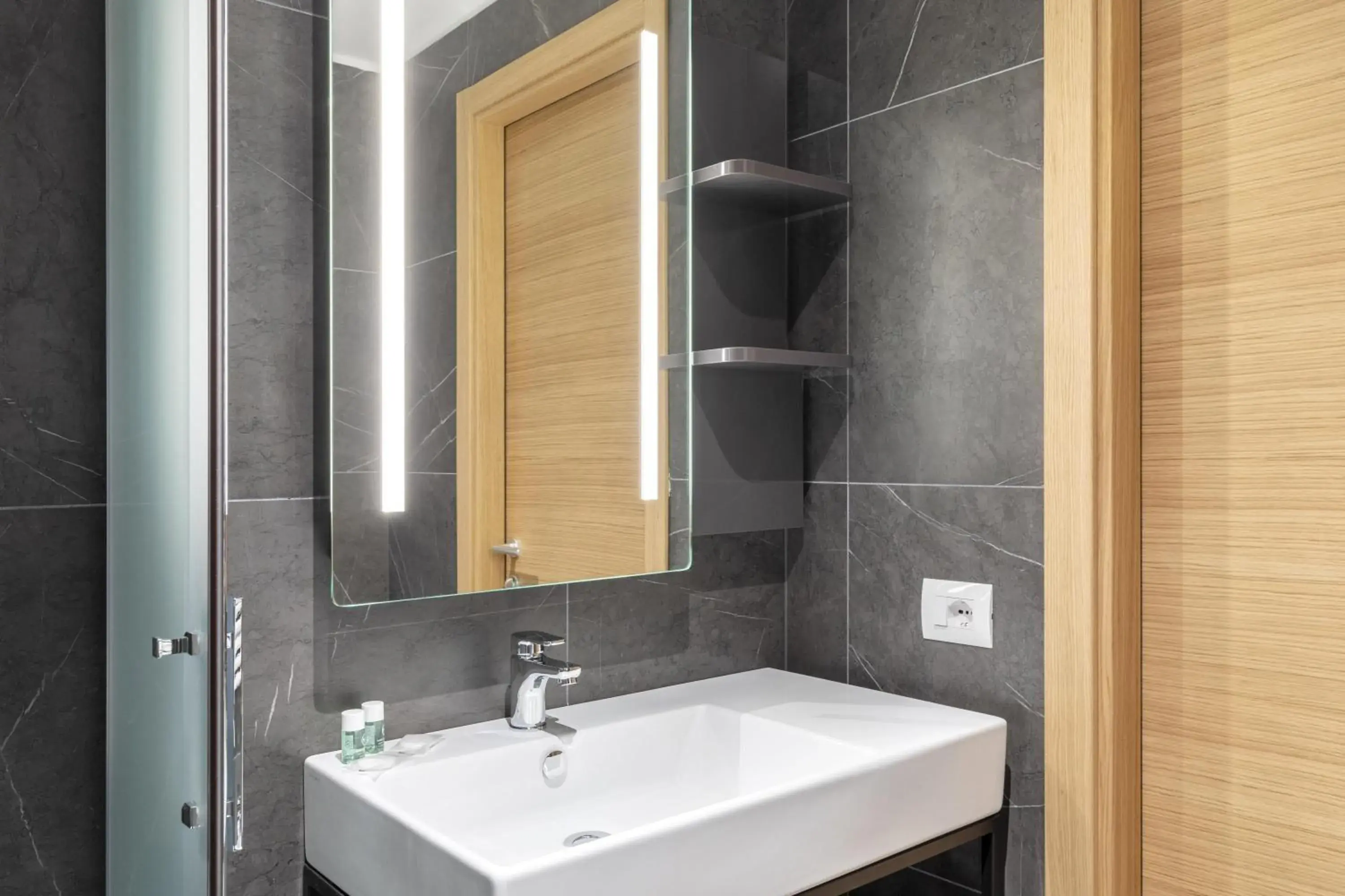 Triple Room in B&B Hotel Brescia Triple Room in B&B Hotel Brescia