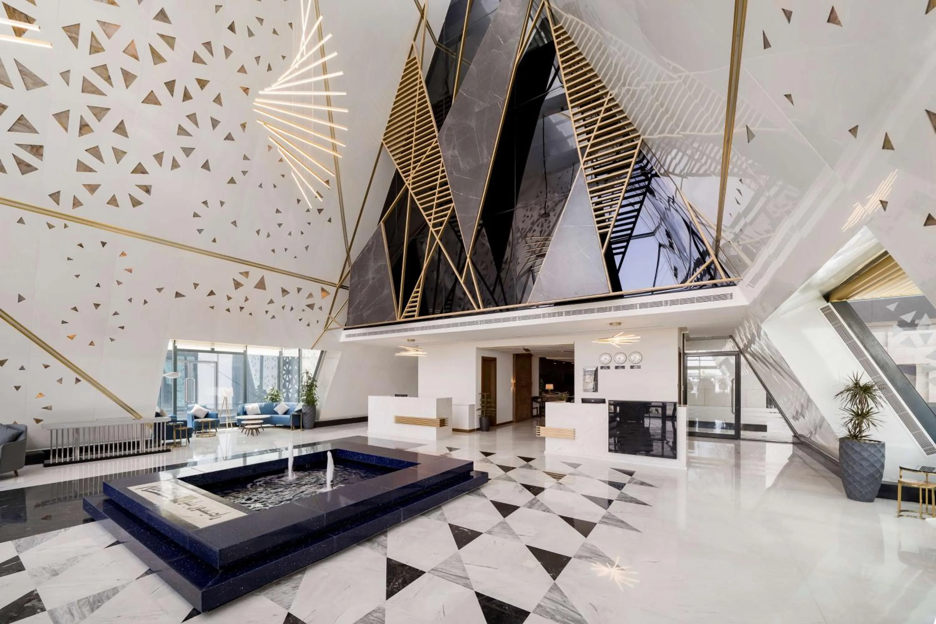Lobby or reception in Radisson Blu Hotel Riyadh Qurtuba