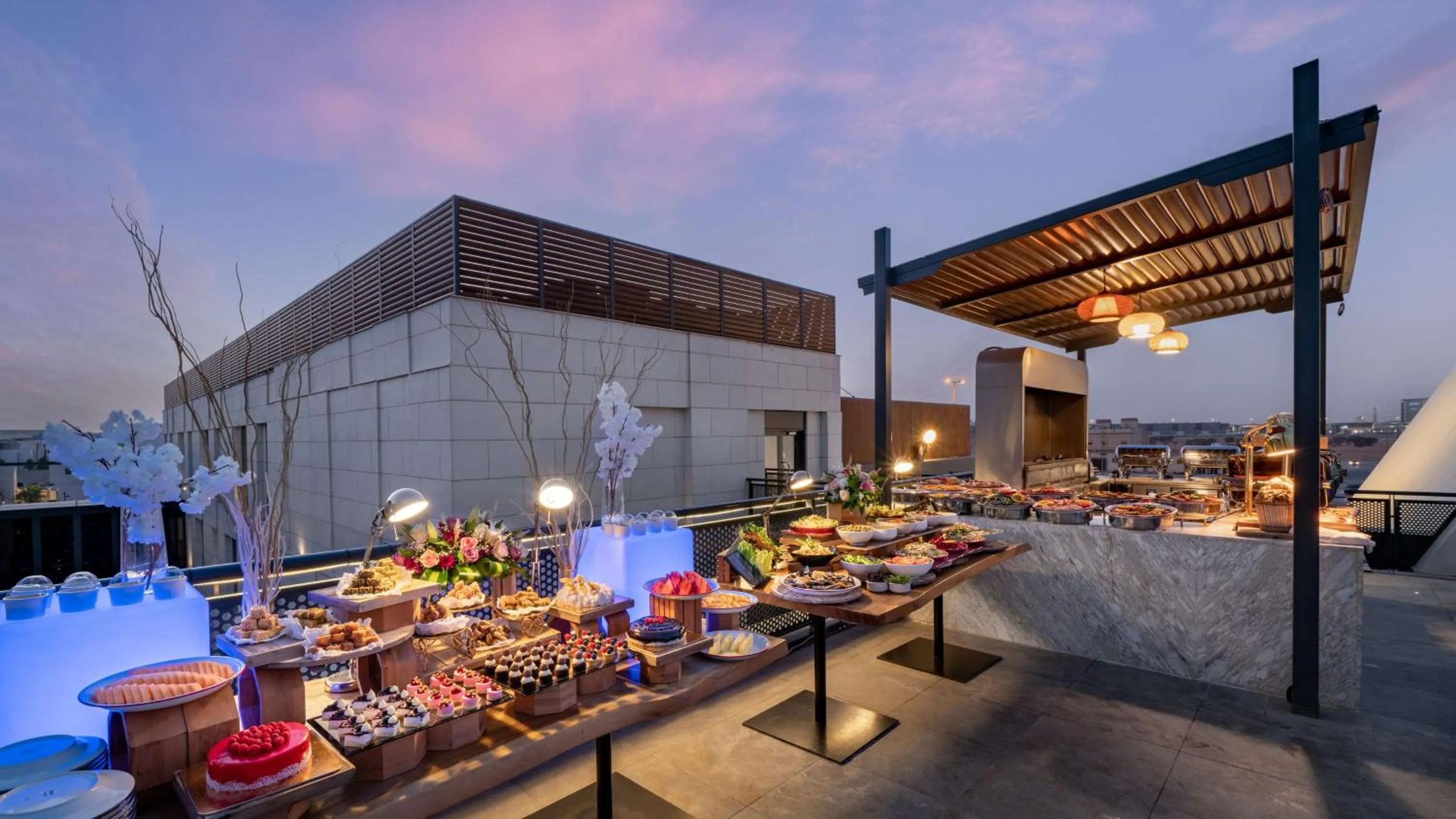 Restaurant/places to eat in Radisson Blu Hotel Riyadh Qurtuba