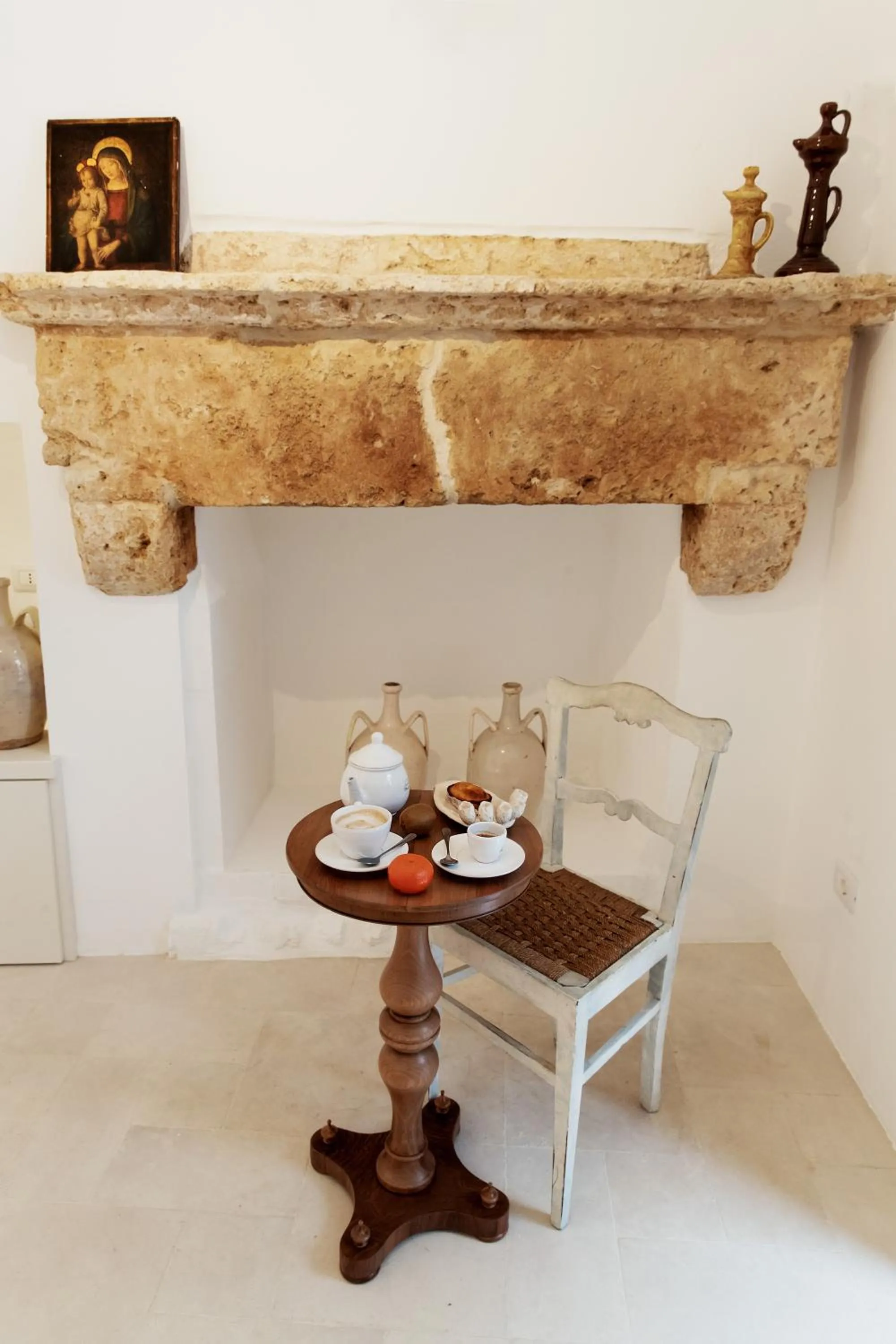 Decorative detail in Corte Manfredi