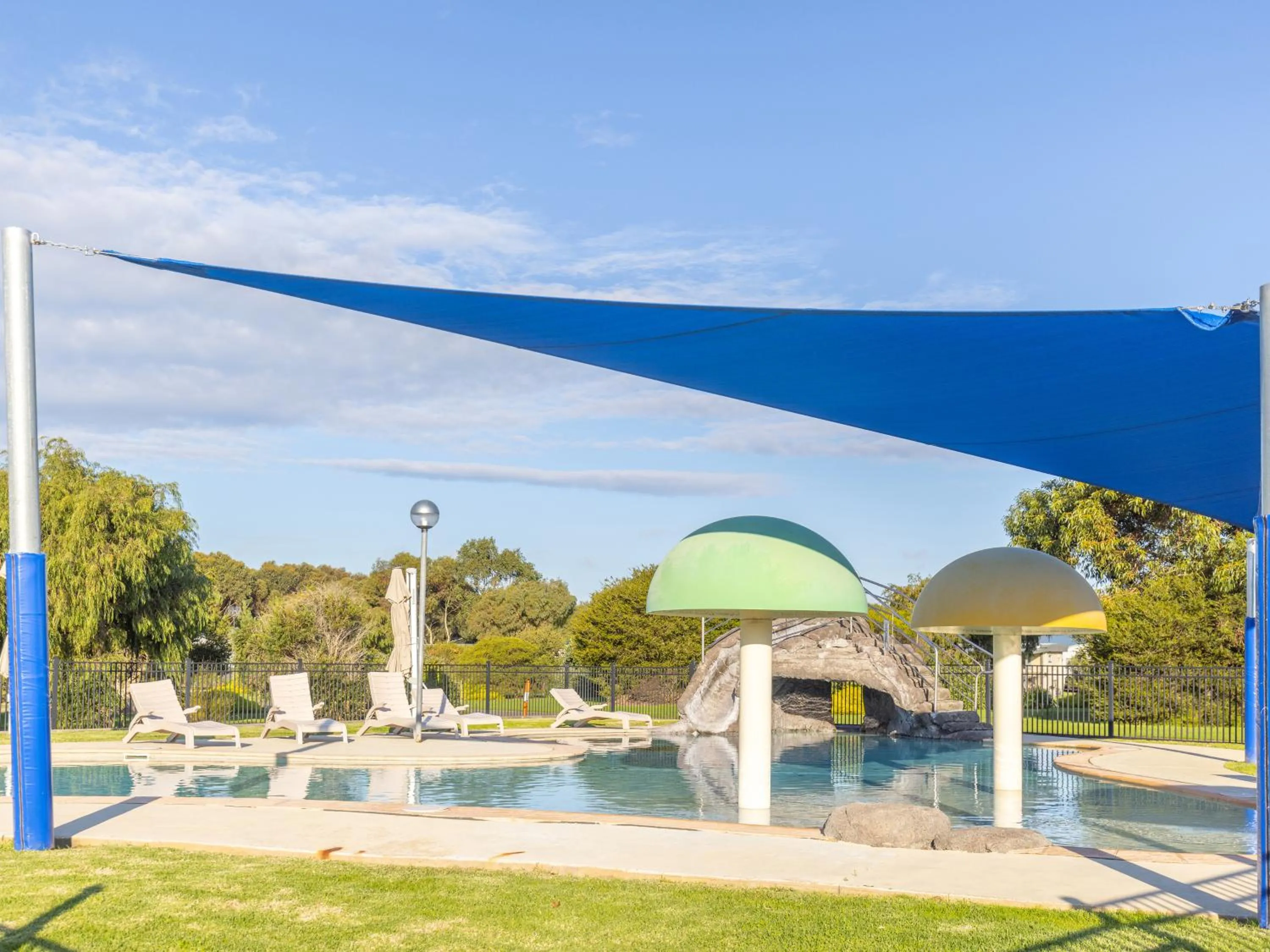Swimming pool in NRMA Warrnambool Riverside Holiday Park